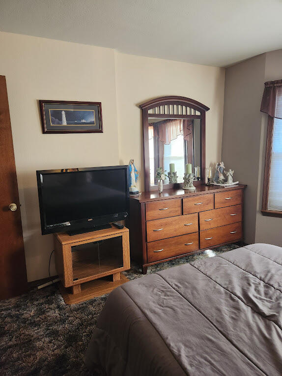 Photo 10 — 624 Newberry Road