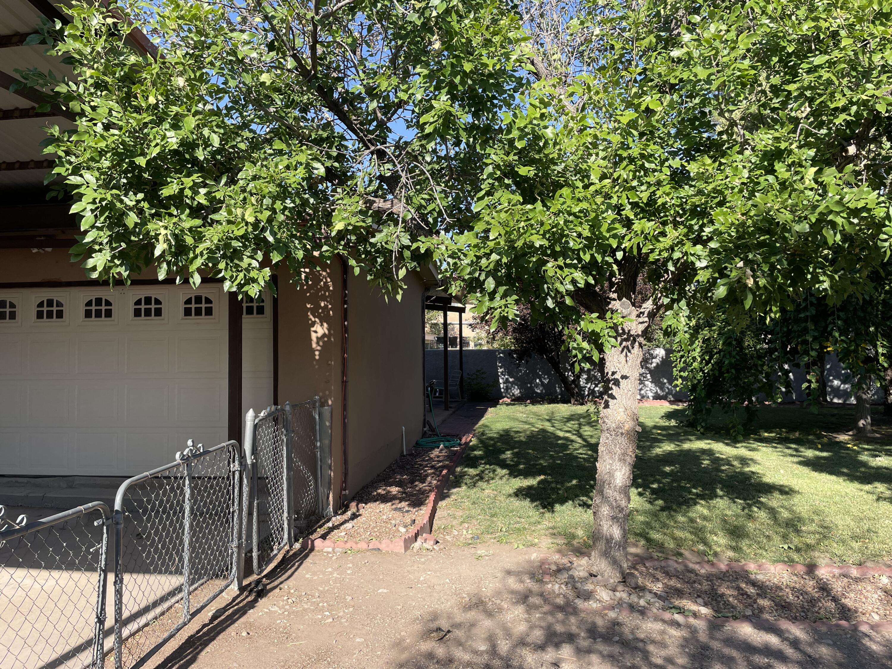 Photo 10 — 624 Newberry Road