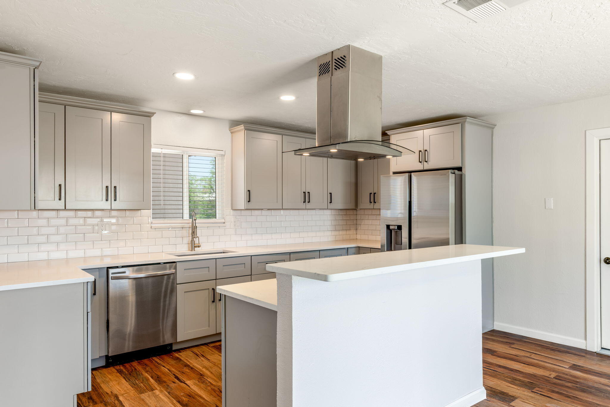 Photo 14 — 1409 Dorothy Street NE