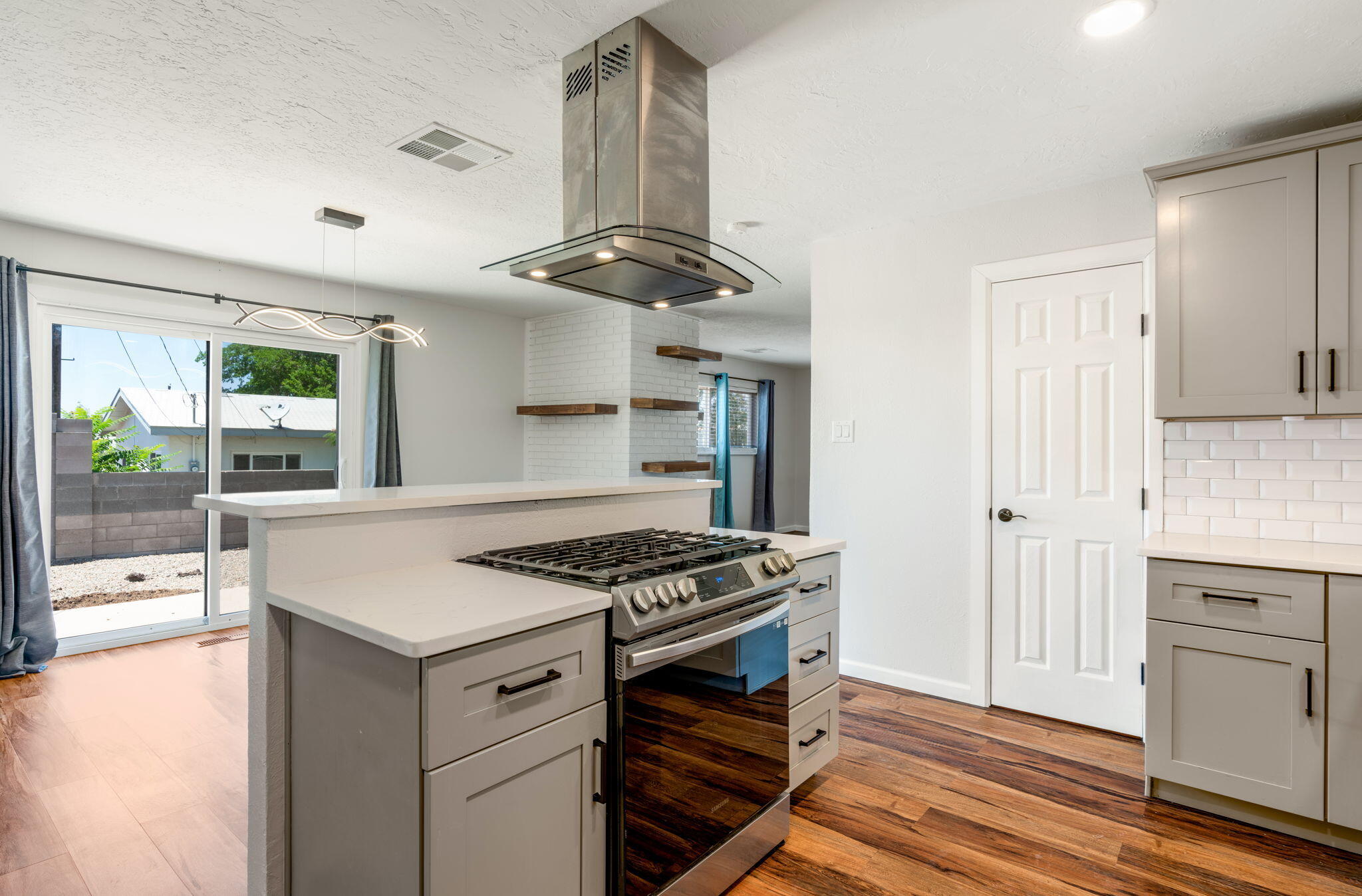 Photo 16 — 1409 Dorothy Street NE