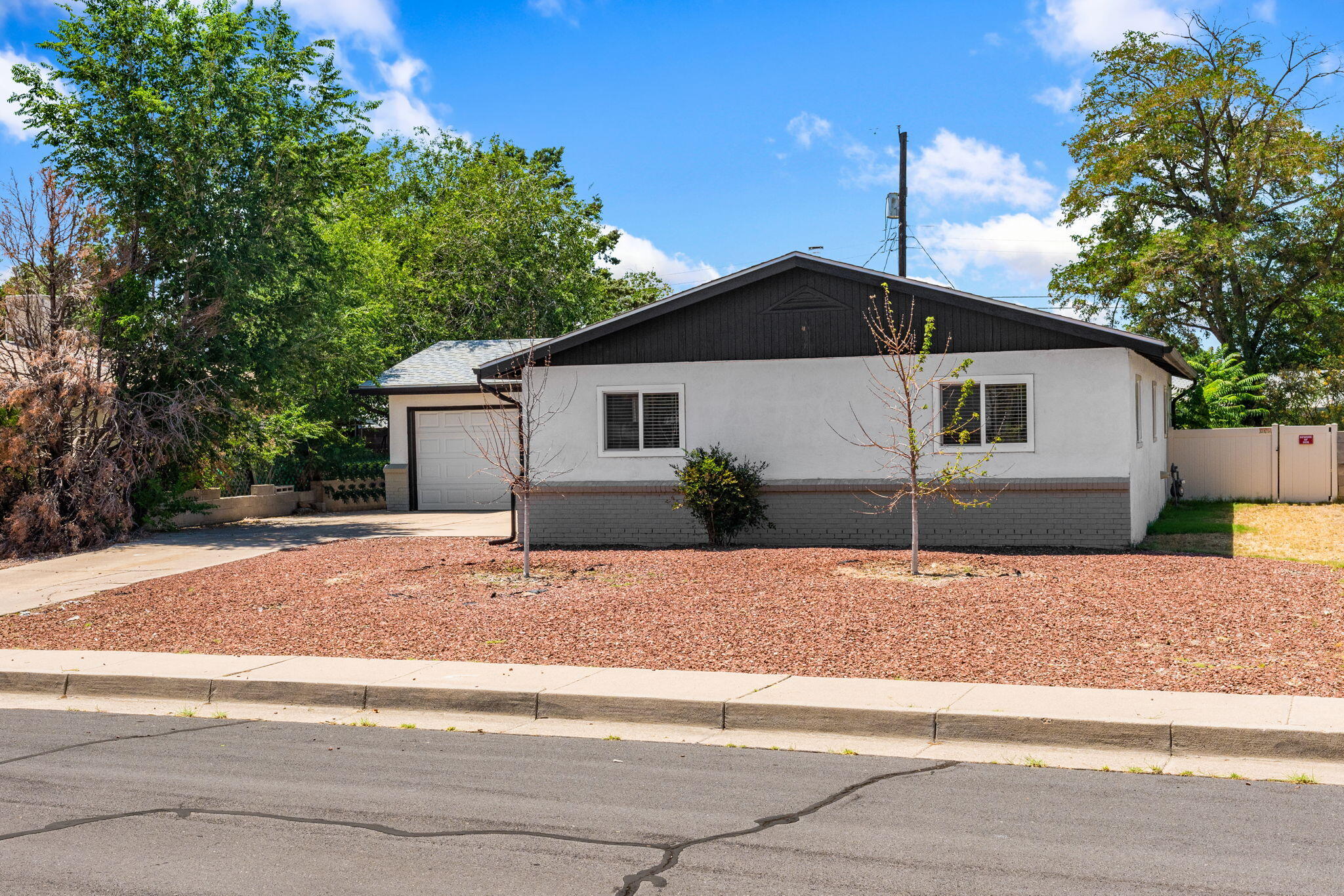 Photo 3 — 1409 Dorothy Street NE