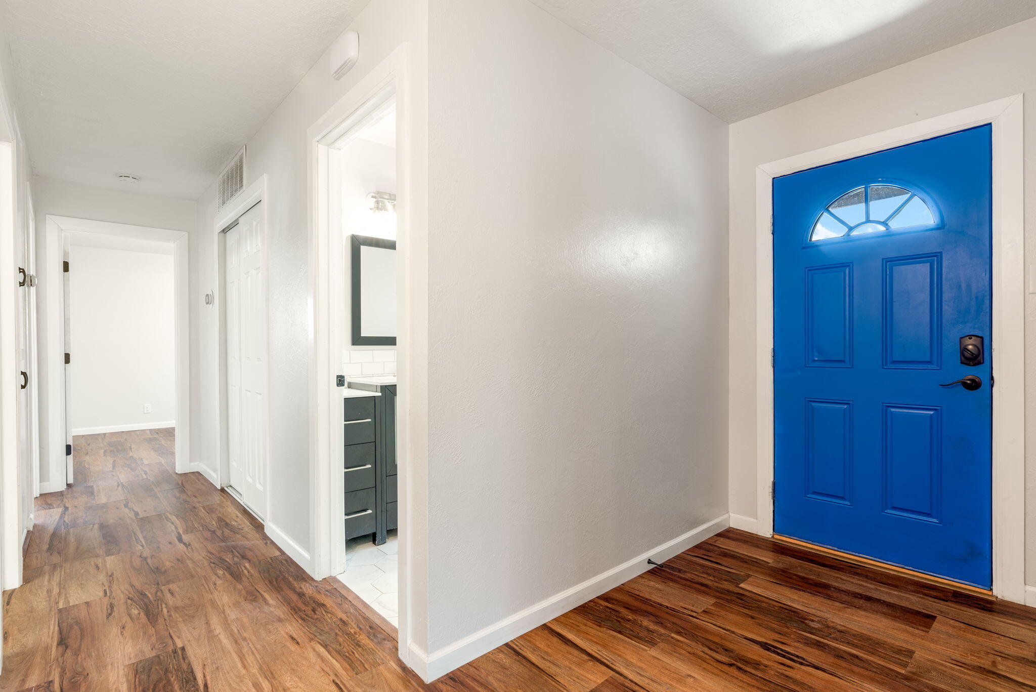 Photo 5 — 1409 Dorothy Street NE