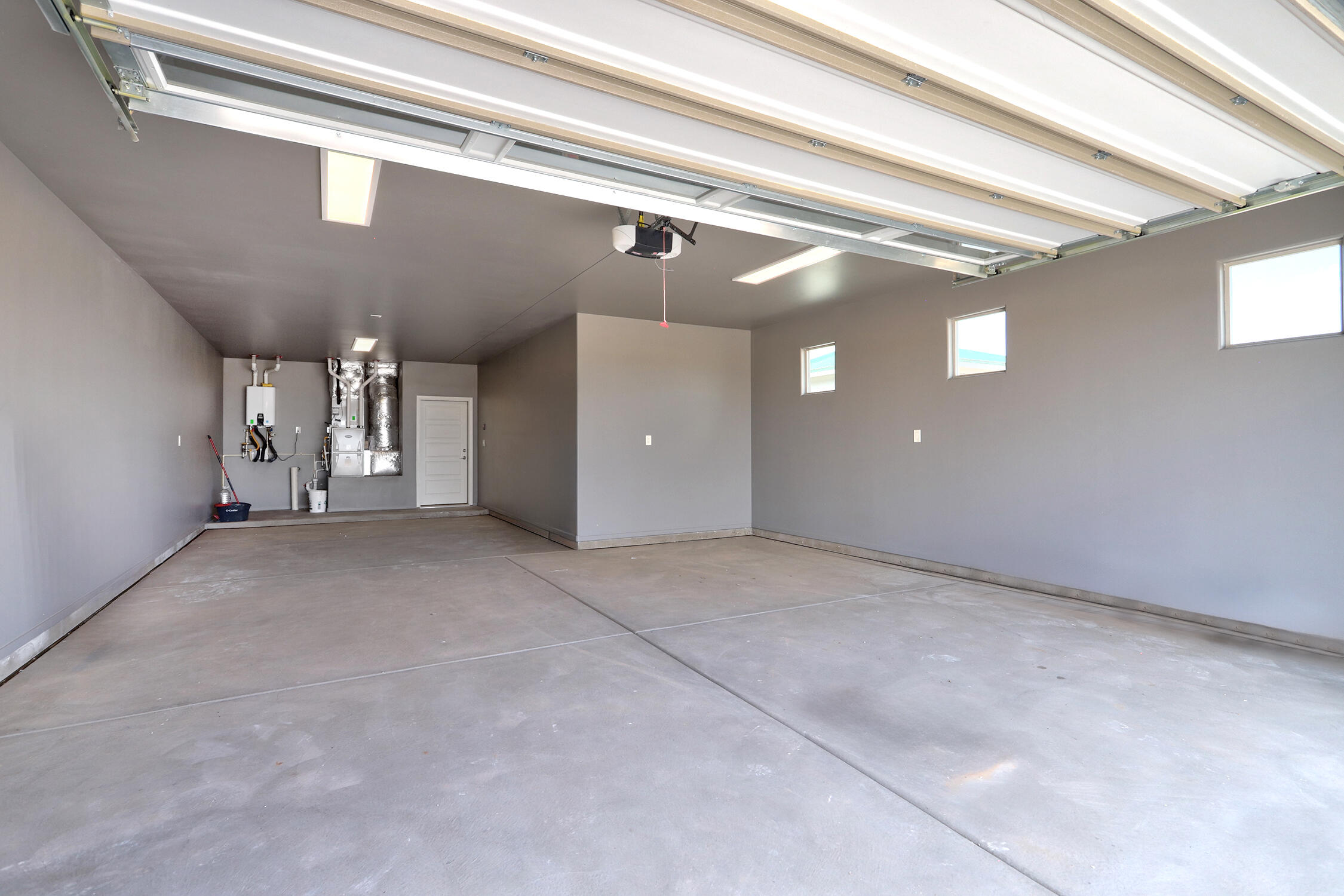 Photo 3 — 509 12th Avenue SE