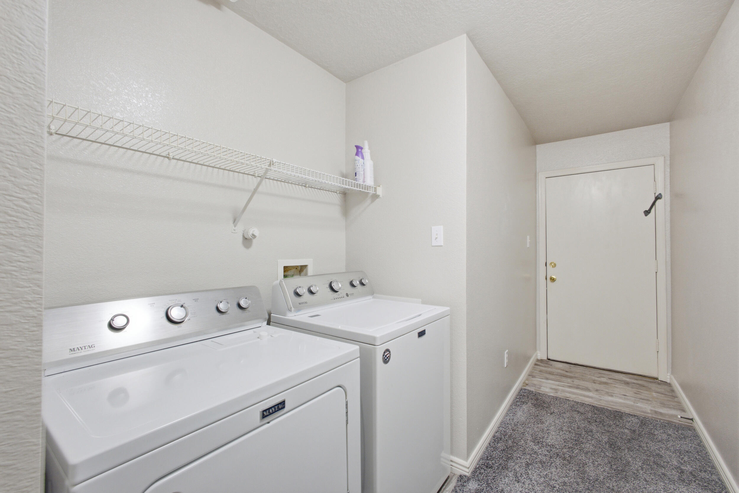 Photo 9 — 11024 Miravista Place SE