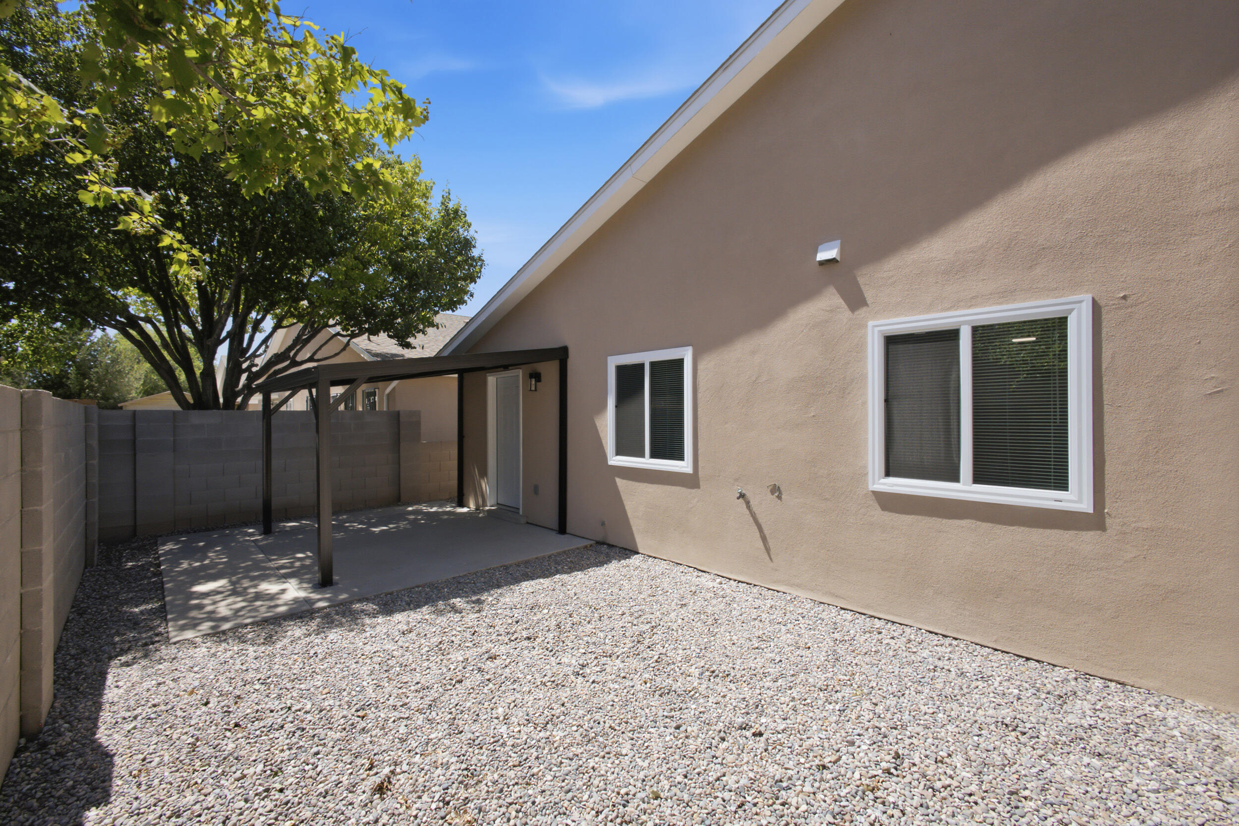 Photo 4 — 11024 Miravista Place SE