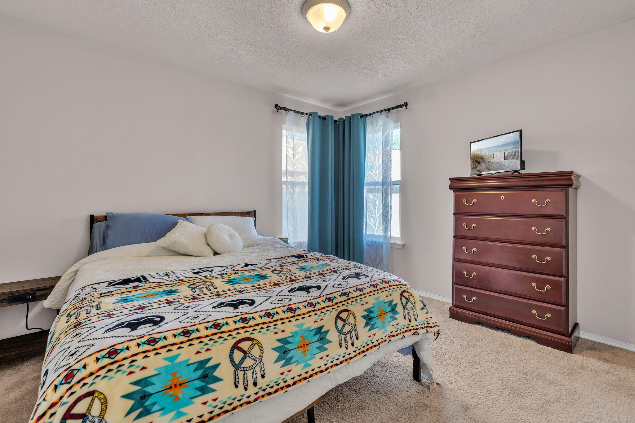 Photo 14 — 4211 Stowe Road NW