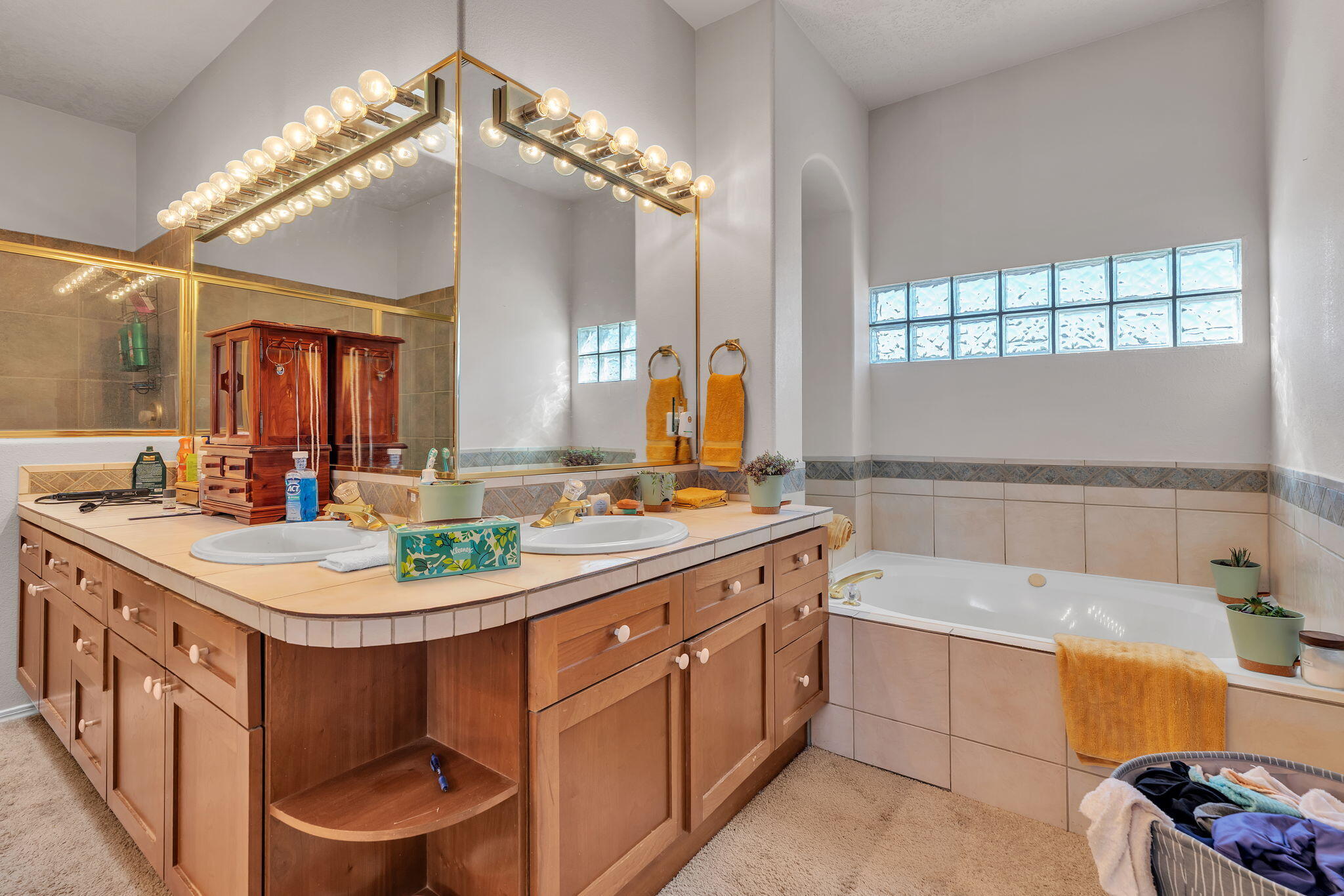 Photo 9 — 4211 Stowe Road NW