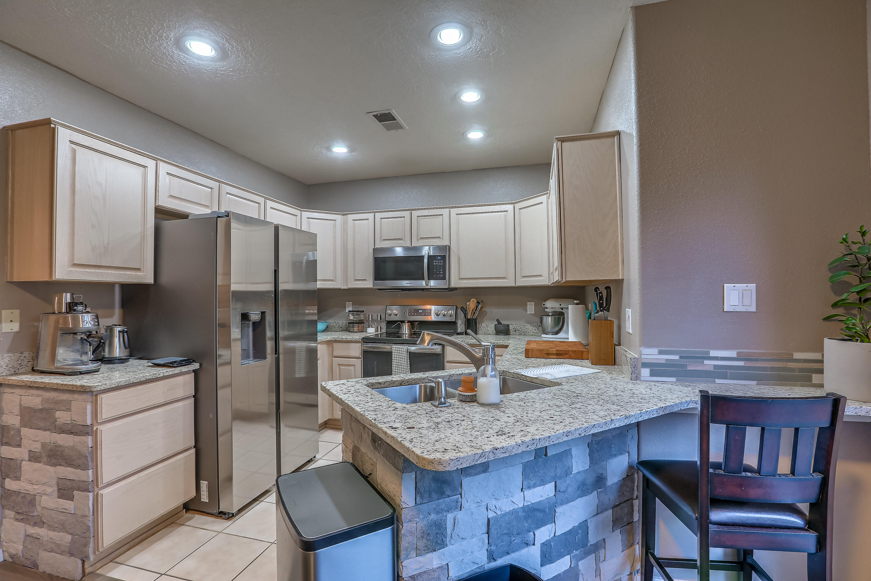Photo 18 — 4211 Pitt Street NE #7