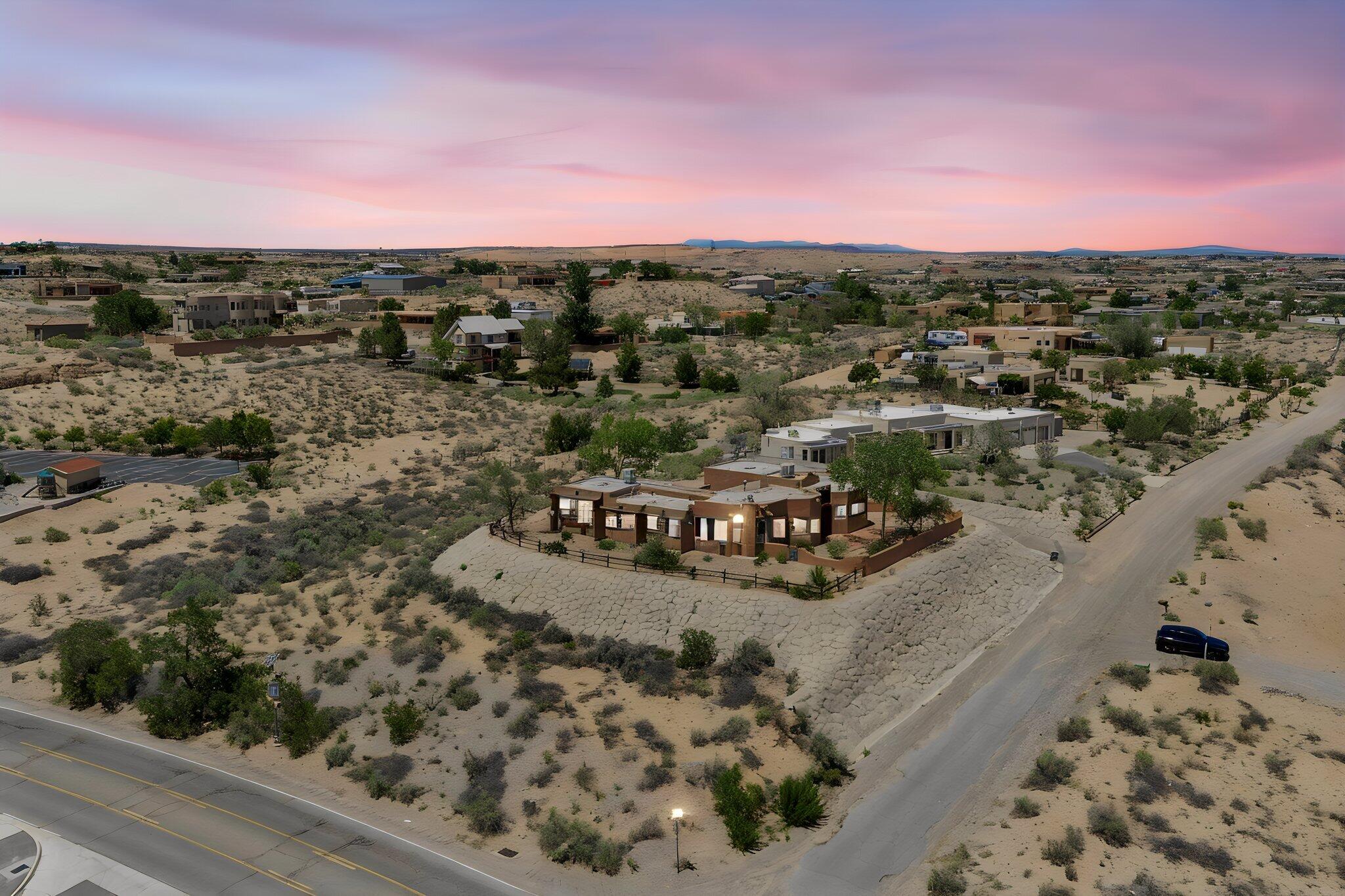 Photo 4 — 1201 Chihuahua Road NE