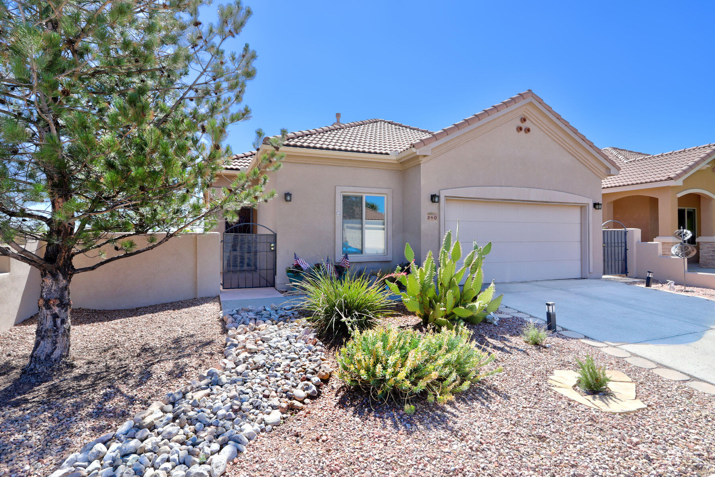 840 Golden Yarrow Trail
