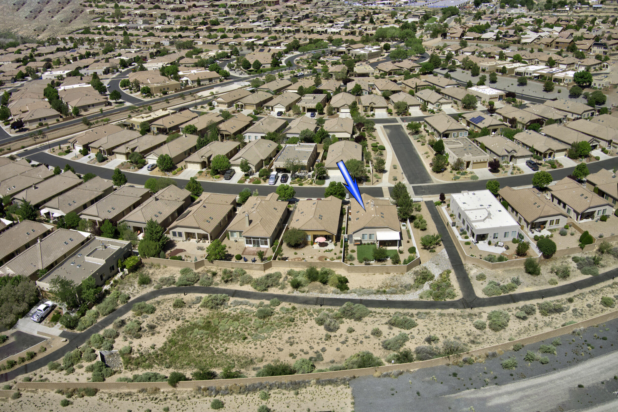 Photo 5 — 840 Golden Yarrow Trail