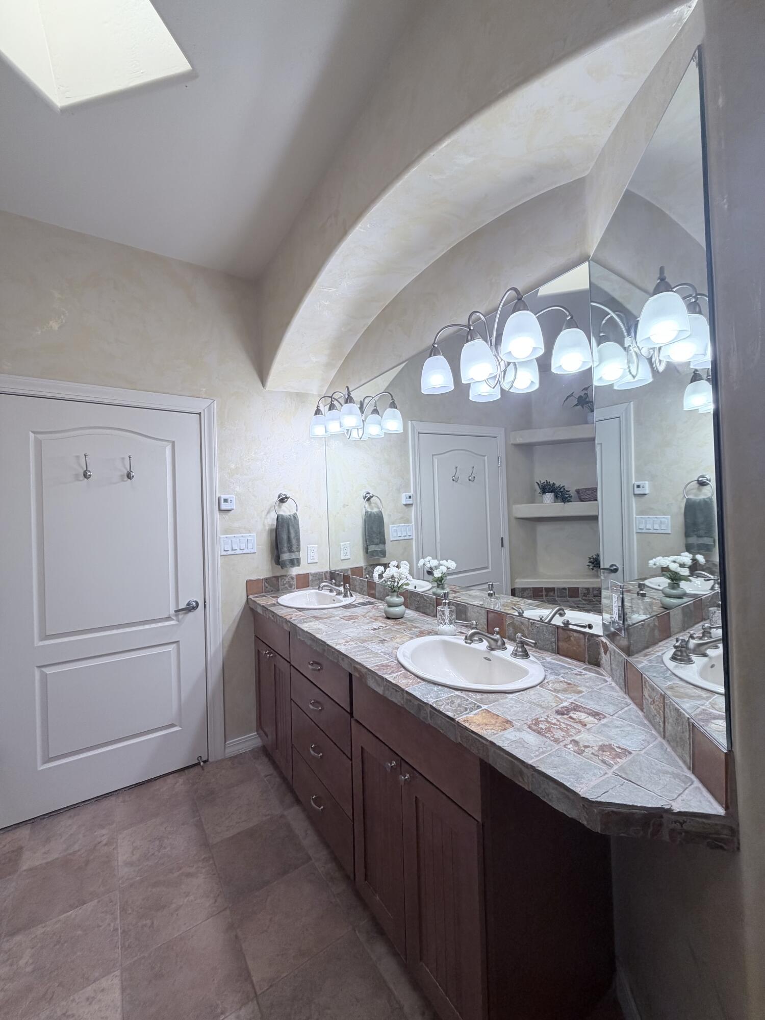 Photo 4 — 6608 Agave Verde Way NE