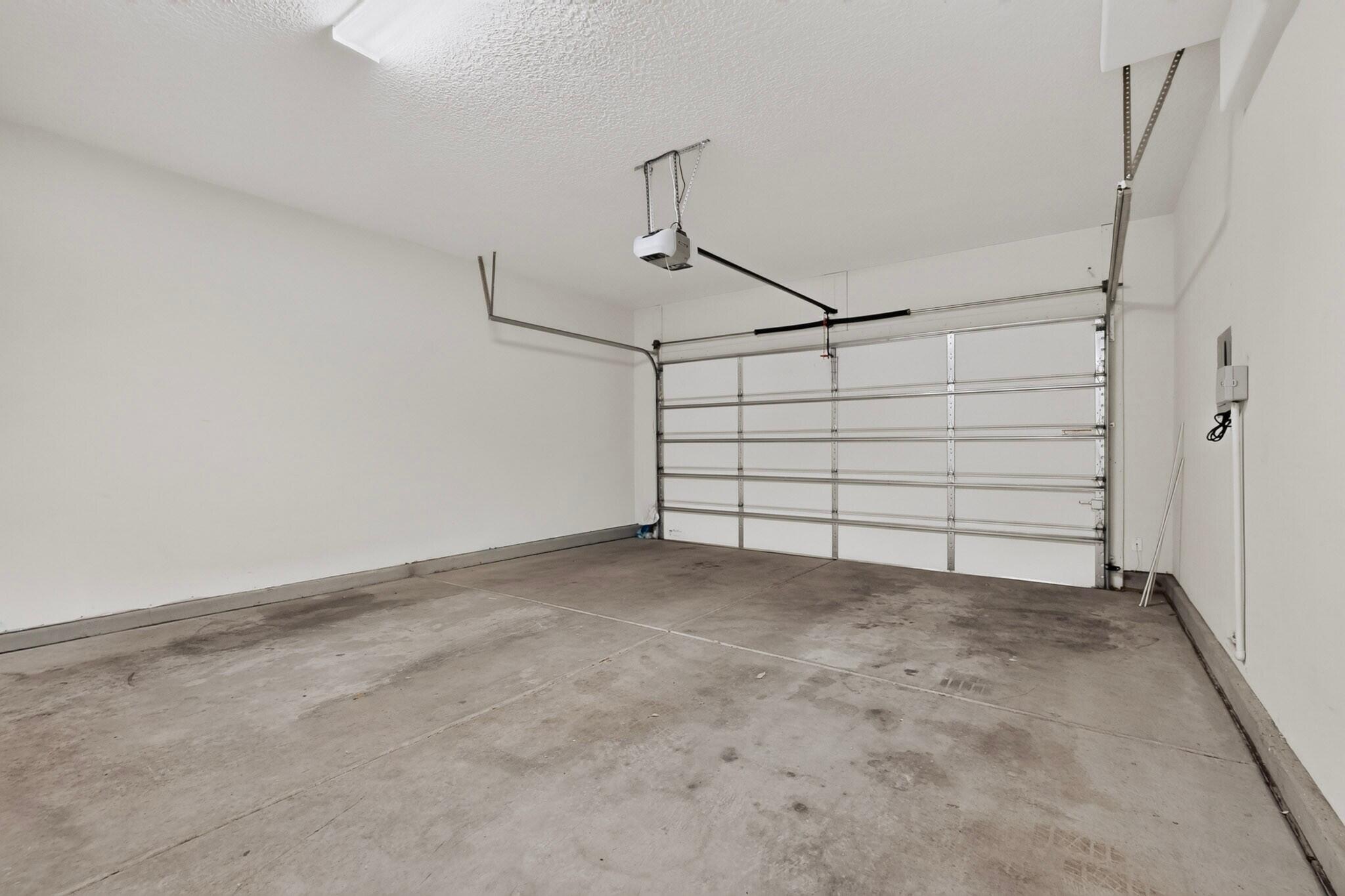 Photo 4 — 45 Vista Hermosa Place NE