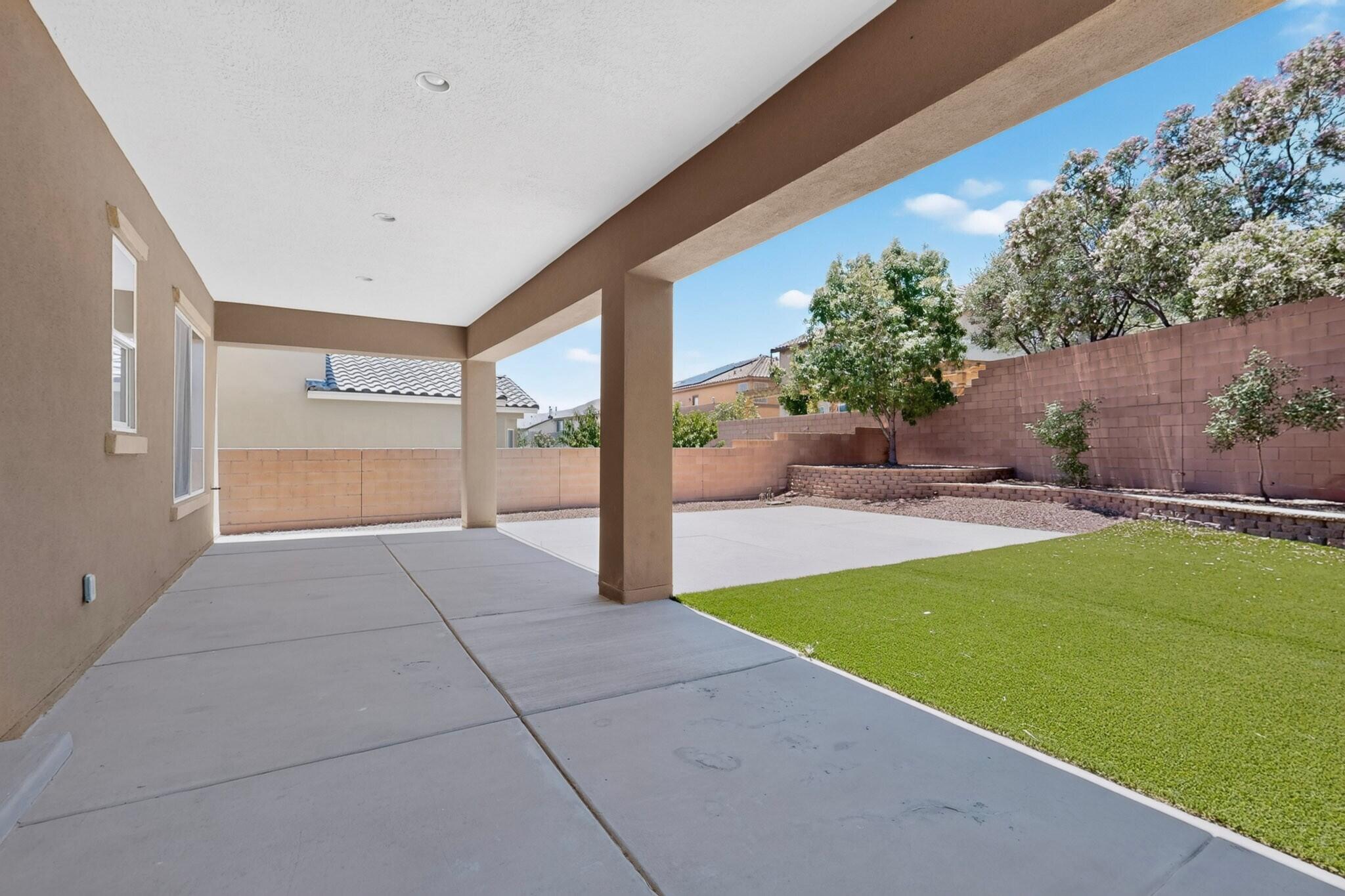 Photo 12 — 45 Vista Hermosa Place NE