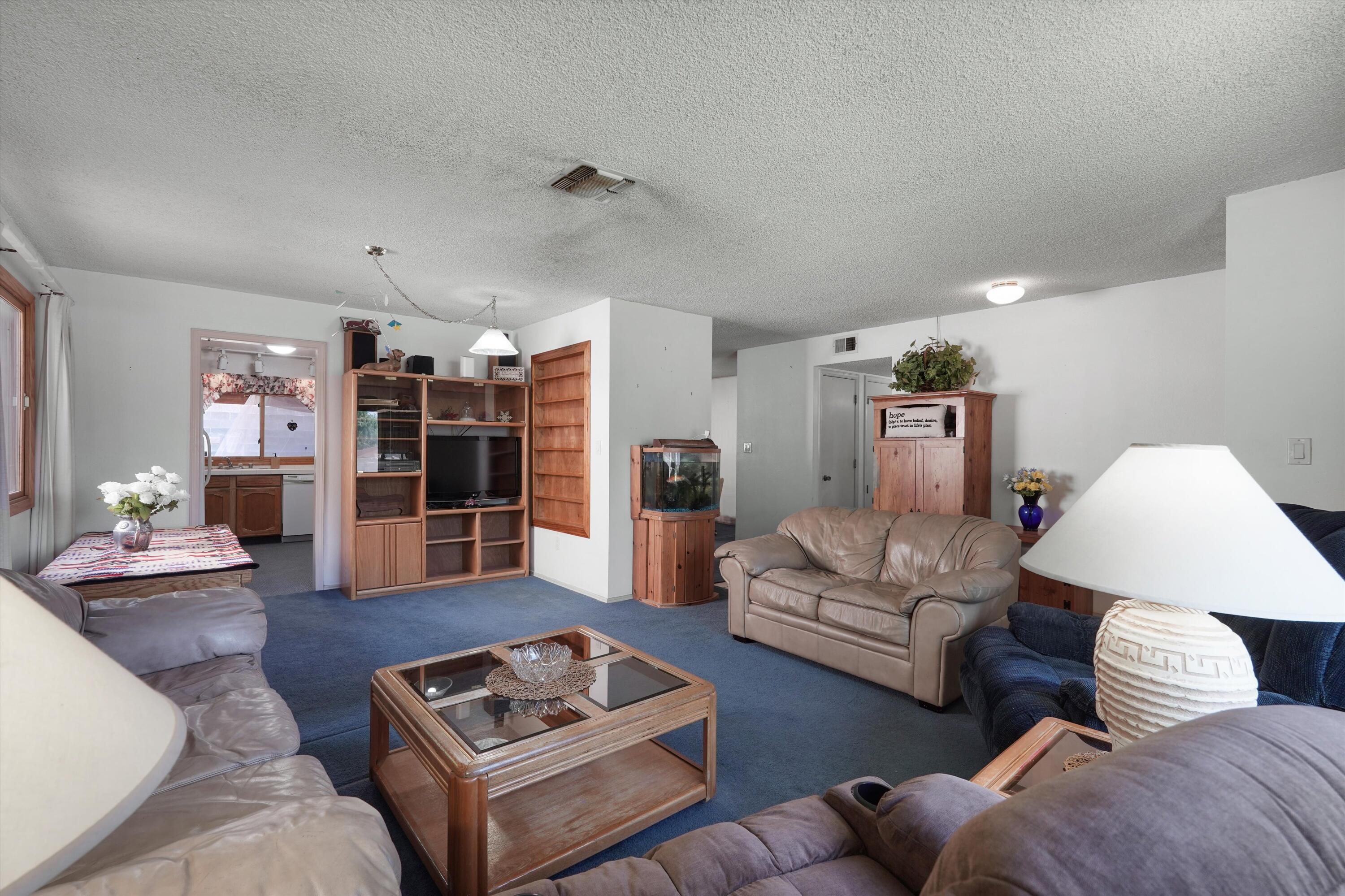 Photo 9 — 6908 Luella Anne Drive NE