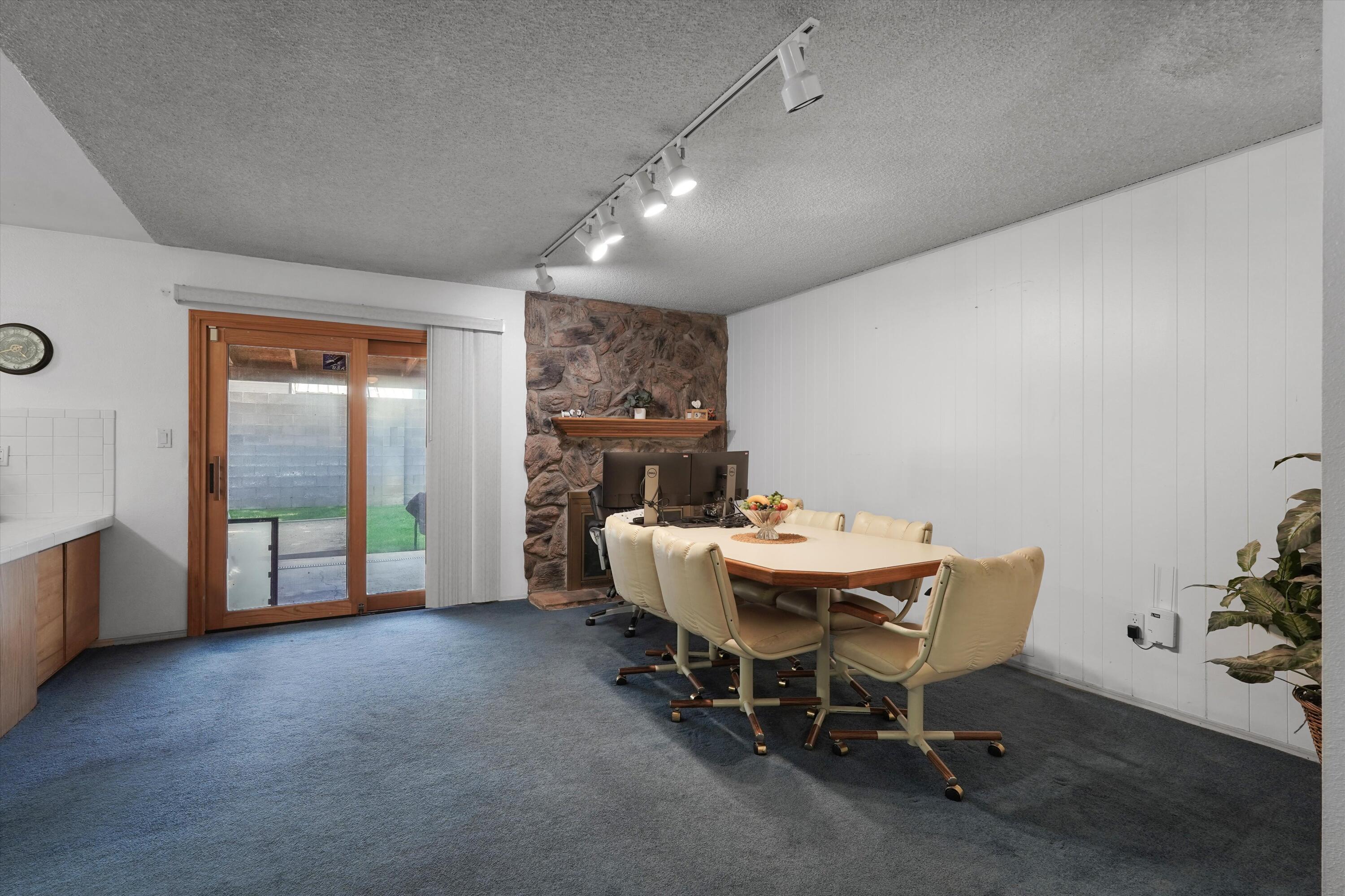 Photo 15 — 6908 Luella Anne Drive NE