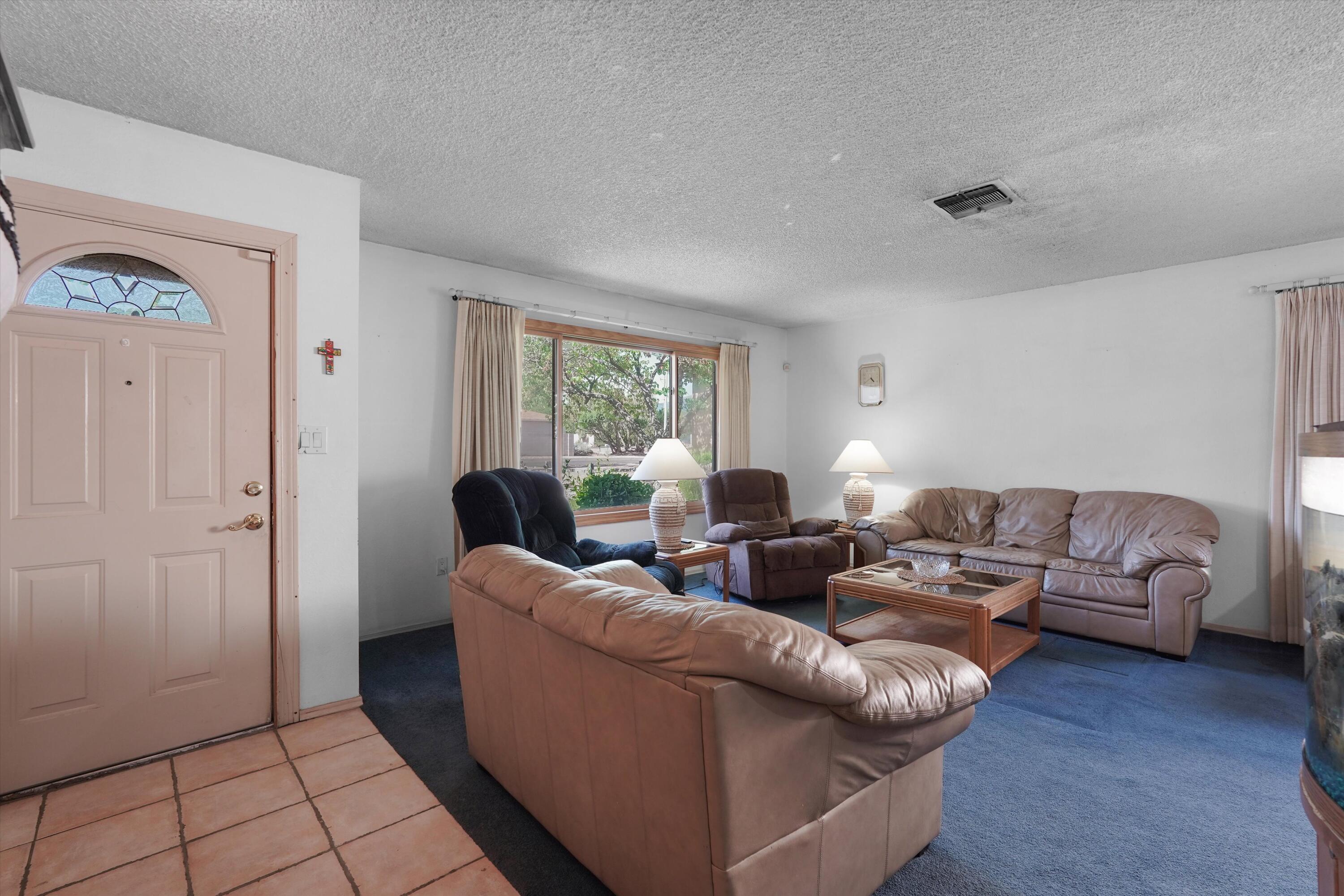 Photo 7 — 6908 Luella Anne Drive NE