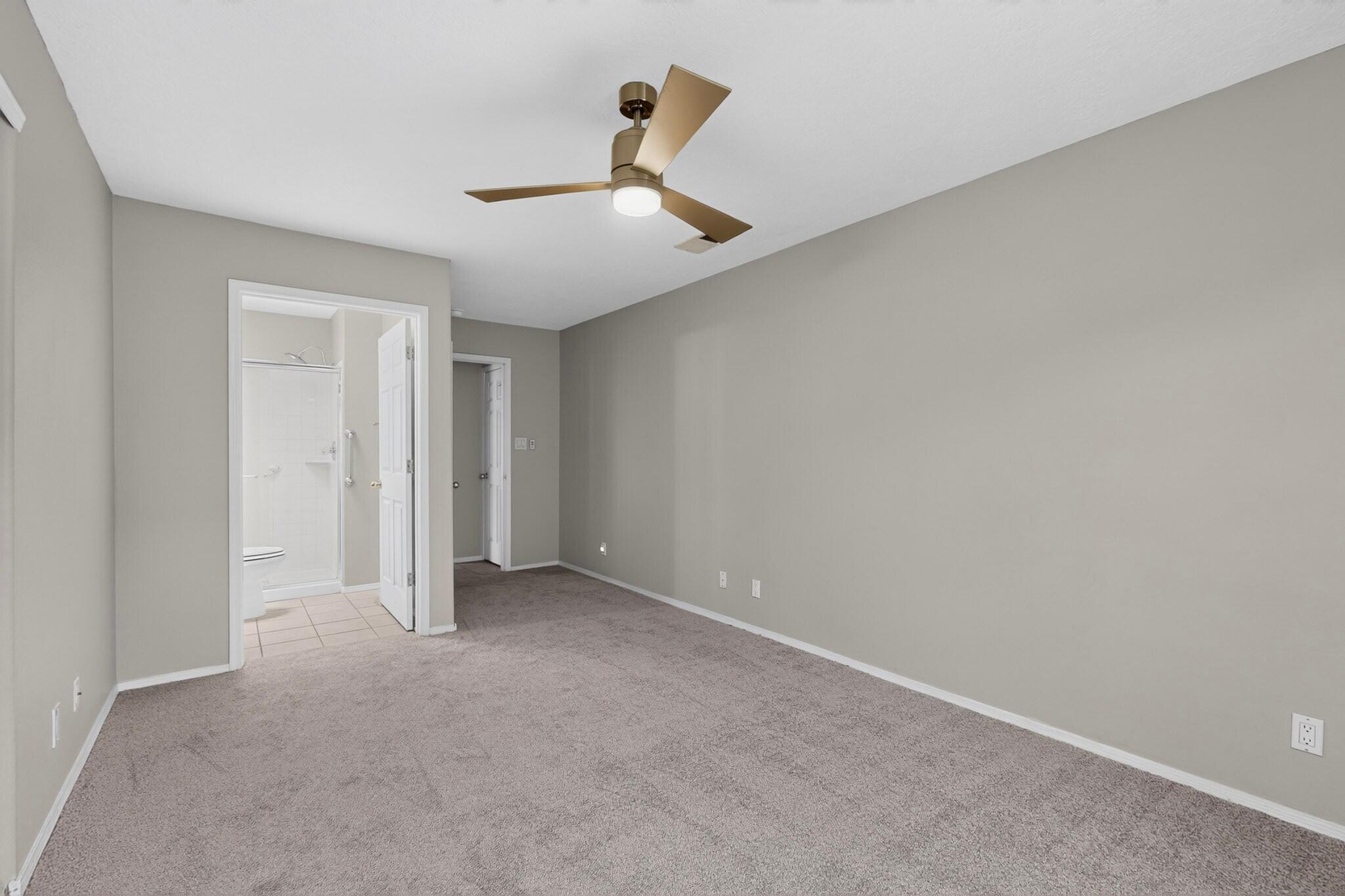 Photo 15 — 212 Manzano Street NE A