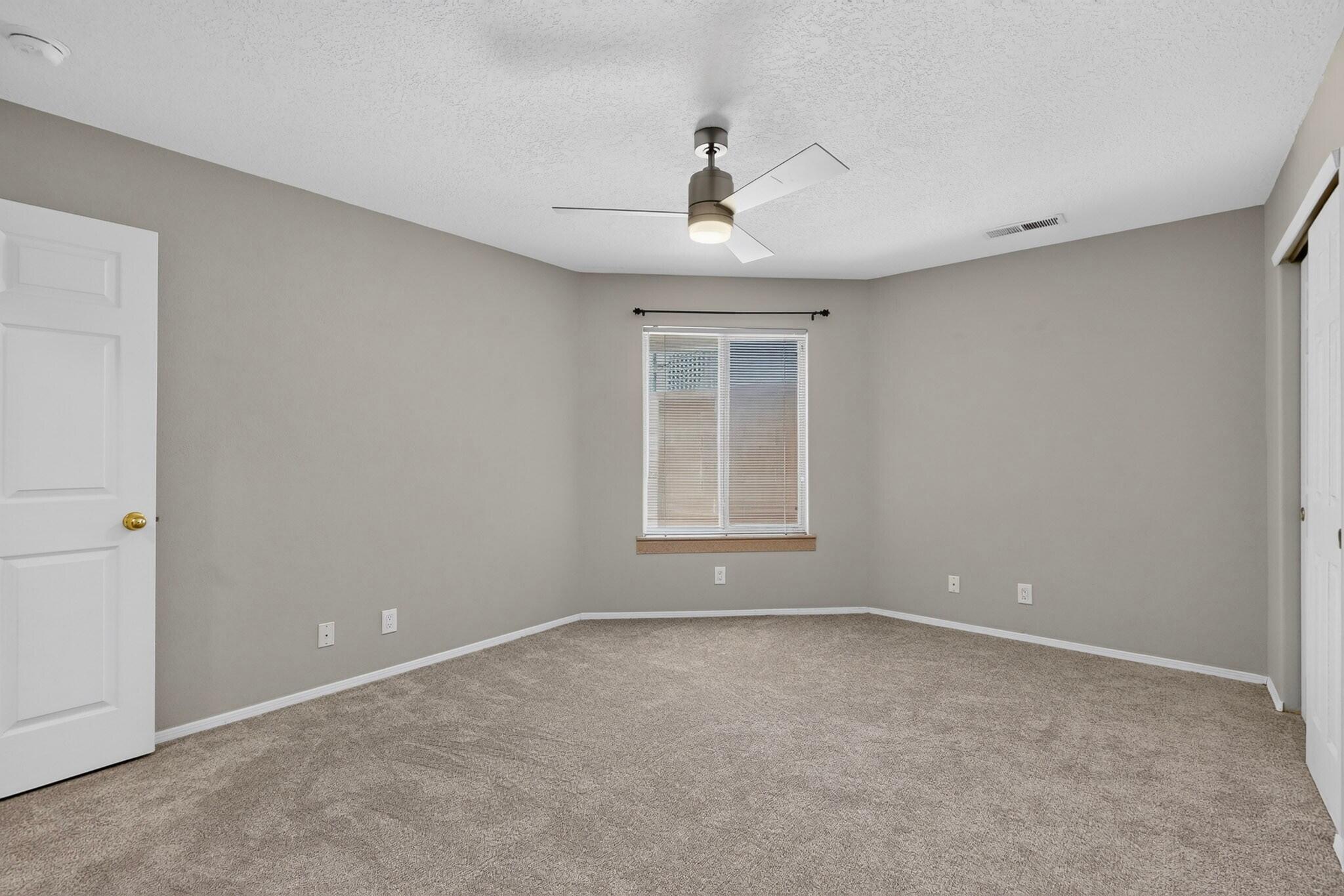 Photo 20 — 212 Manzano Street NE A