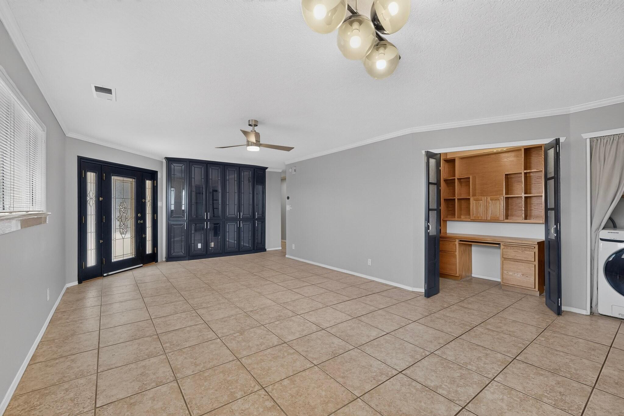 Photo 6 — 212 Manzano Street NE A