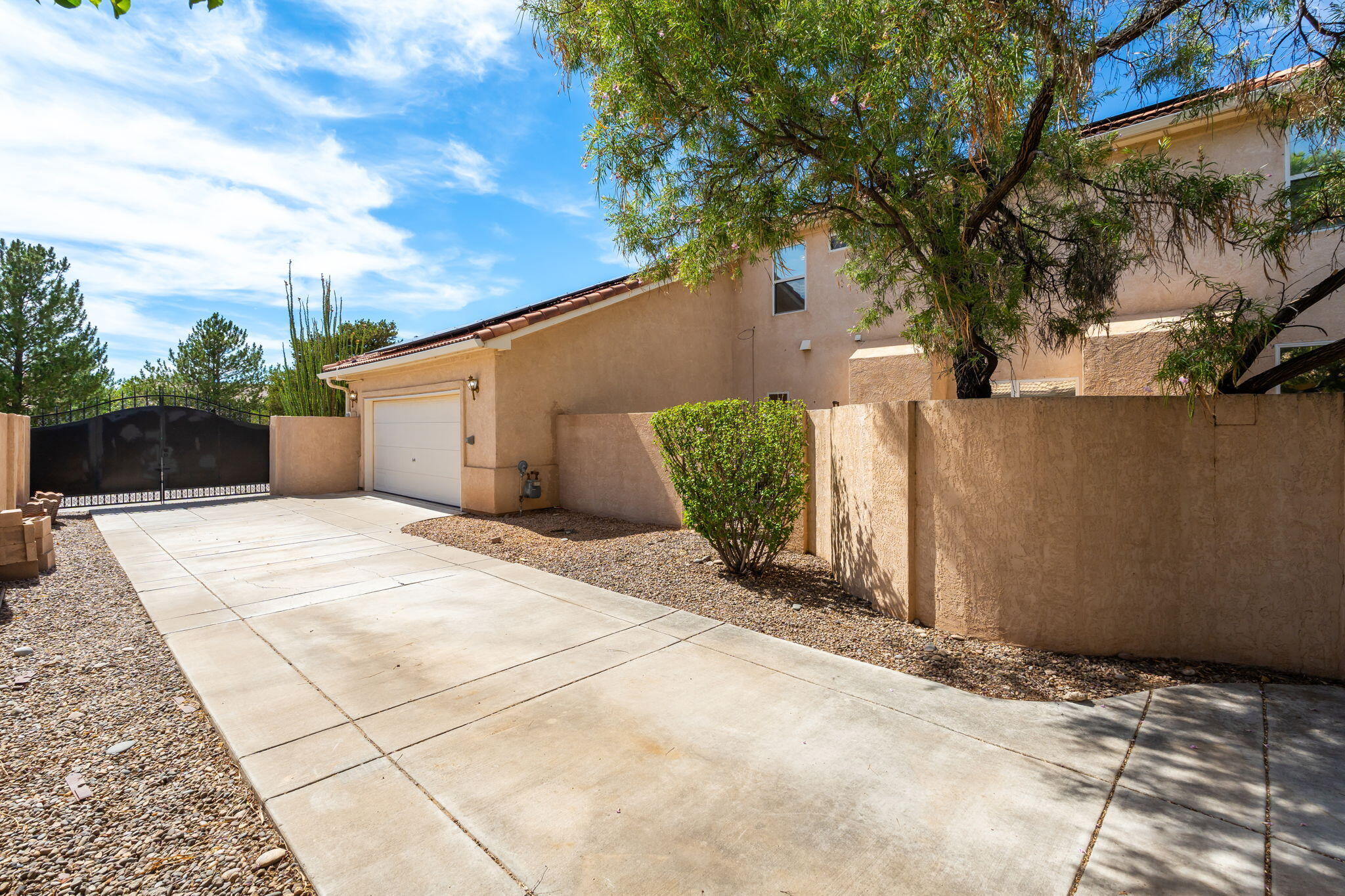Photo 3 — 7008 Santa Marisa Street NE
