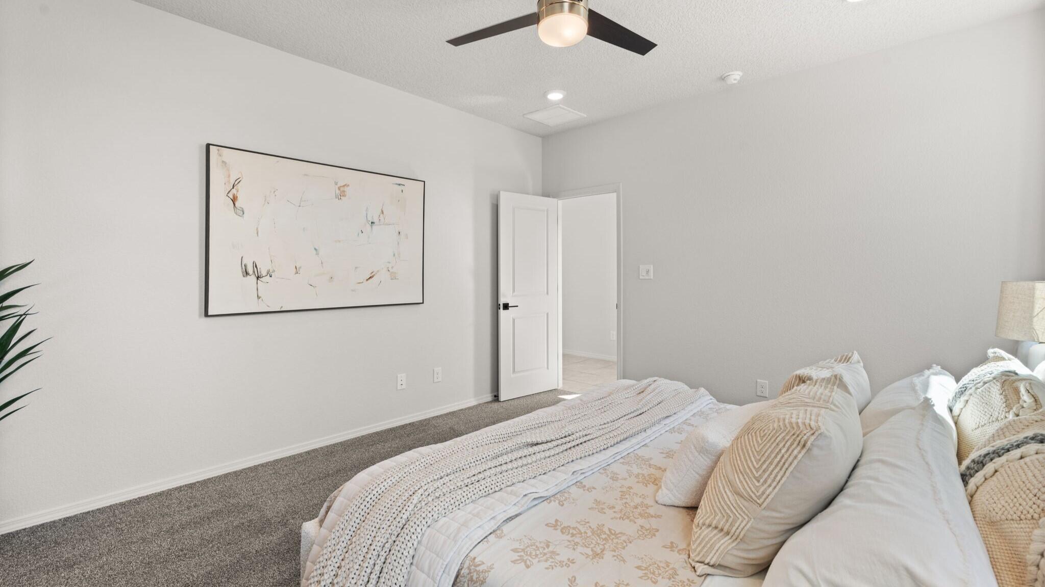 Photo 11 — 3388 Dijamant Loop SE