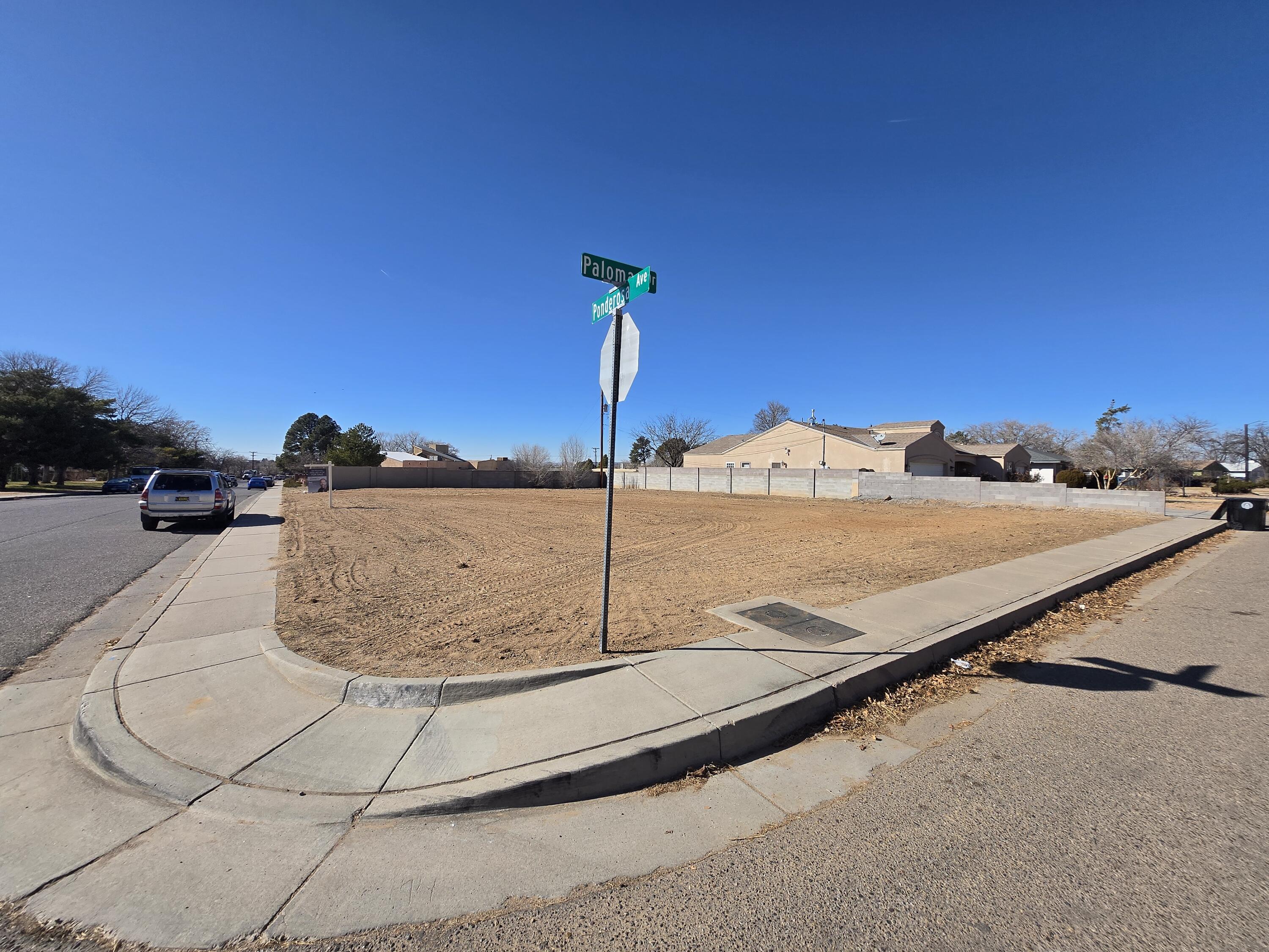Photo 10 — 3801 Palomas Drive NE