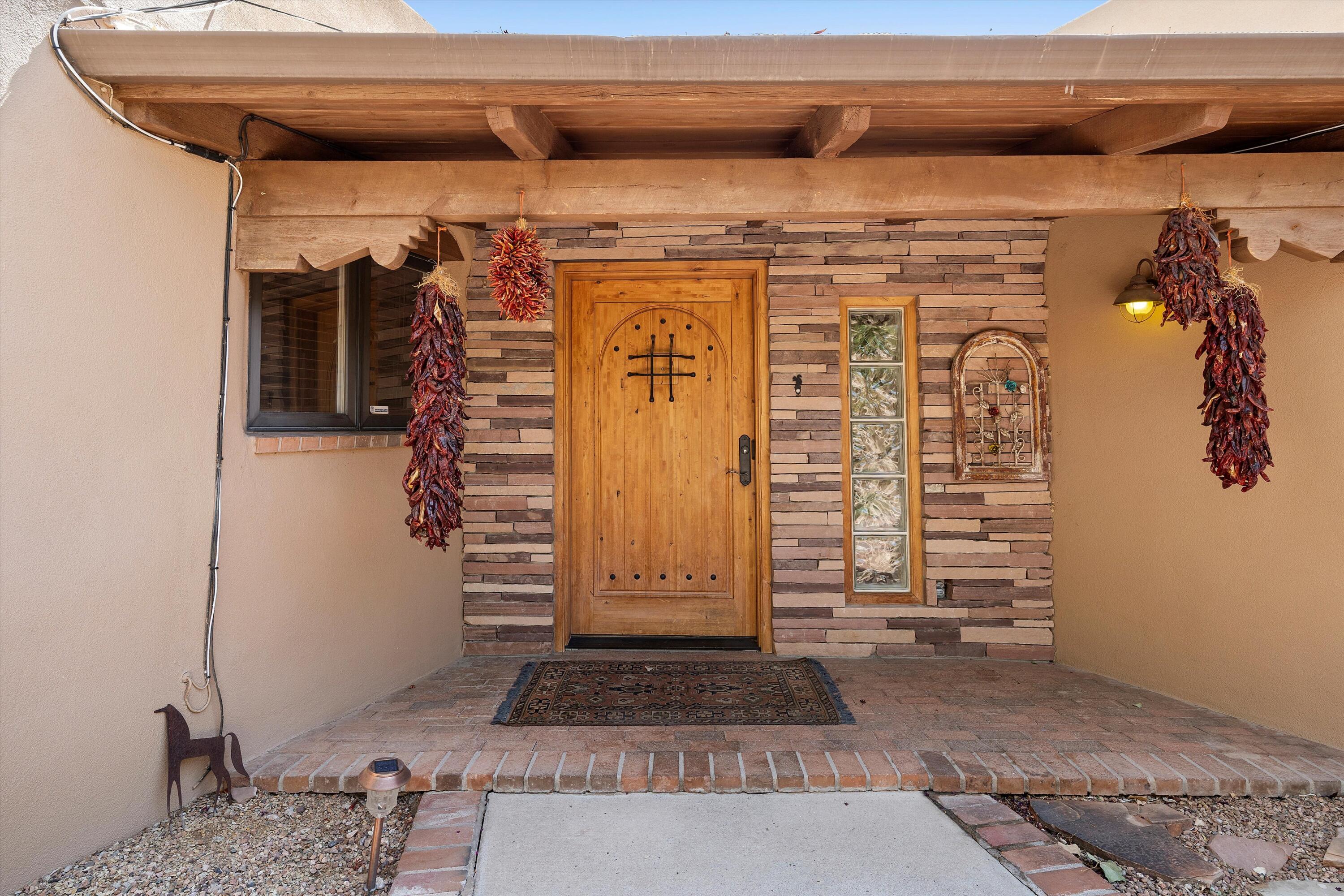 4068 Dietz Farm Circle NW, Los Ranchos, NM 87107