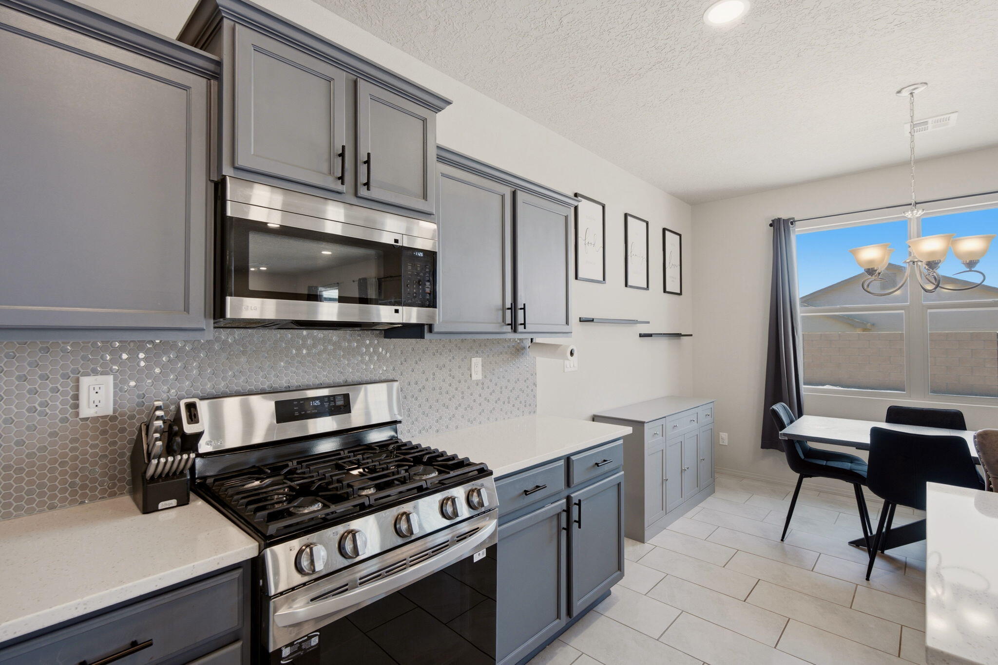 Photo 5 — 2740 Camino Plata Loop NE