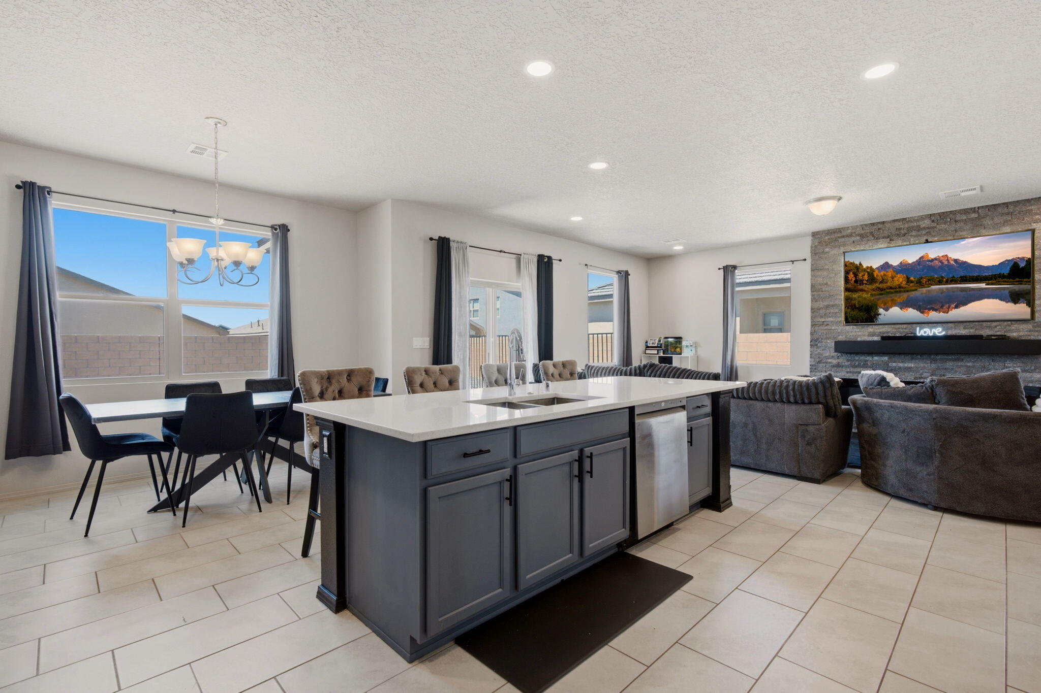 Photo 6 — 2740 Camino Plata Loop NE