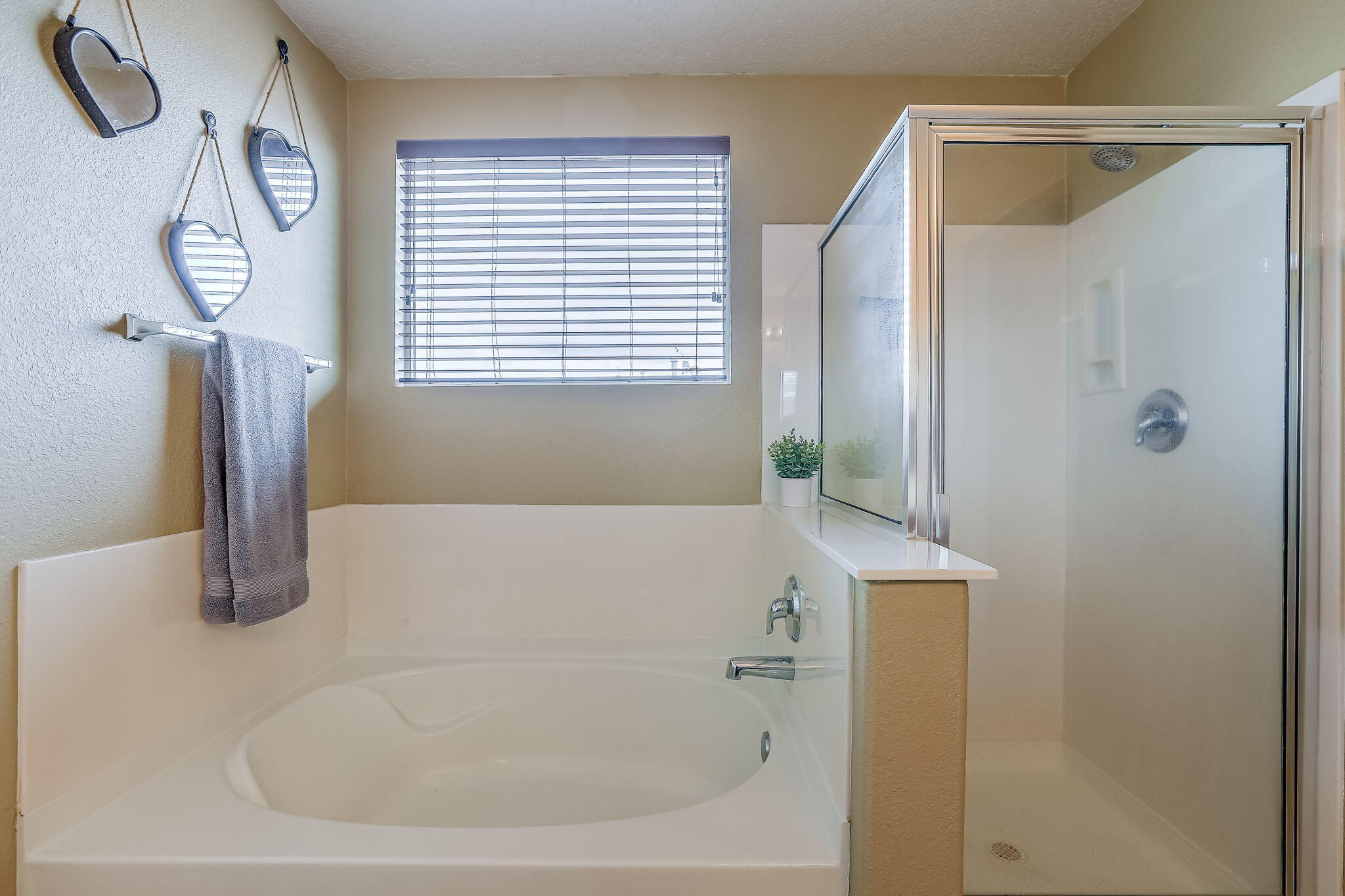 Photo 16 — 2831 Violeta Circle SE