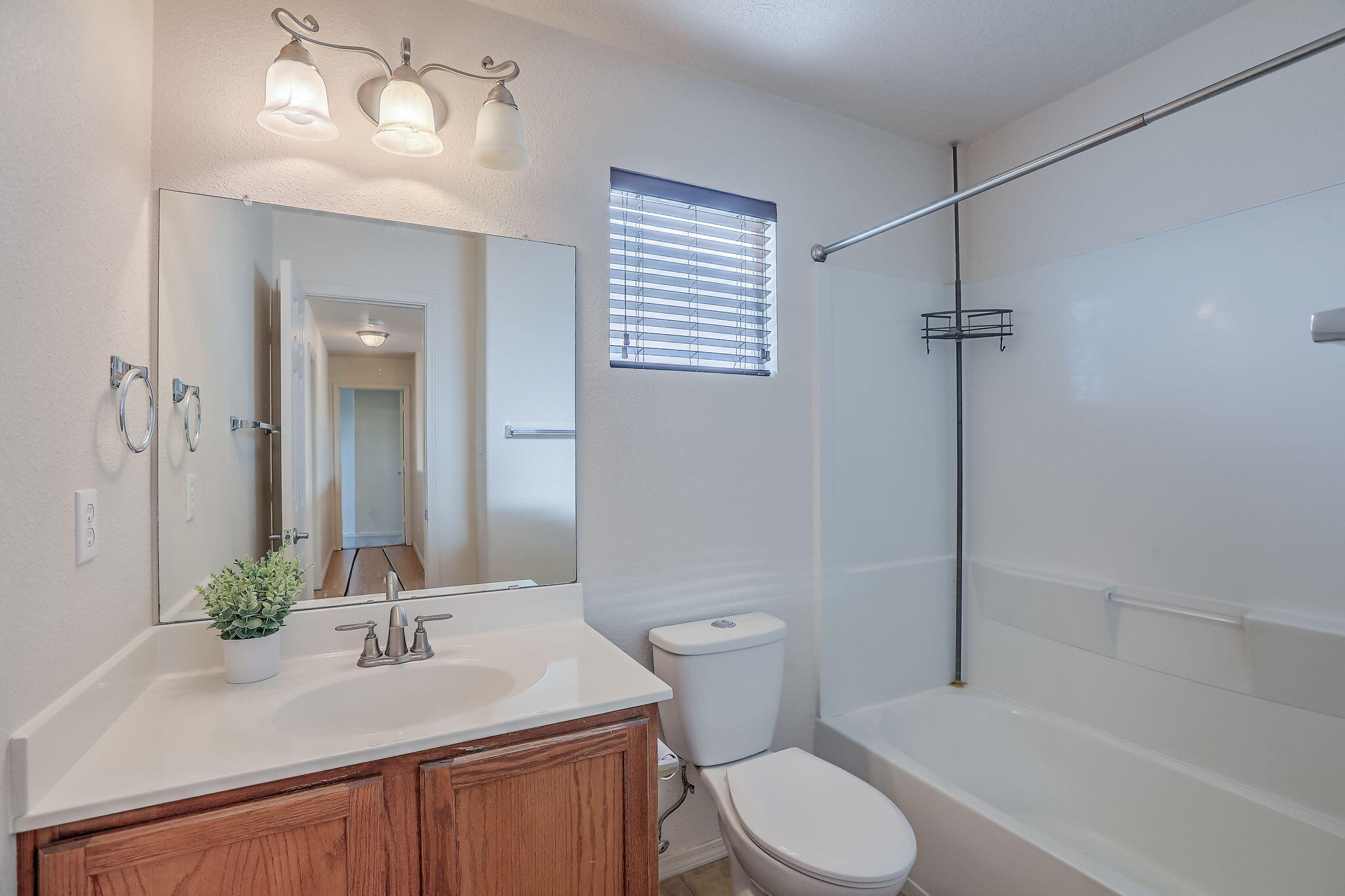 Photo 6 — 2831 Violeta Circle SE