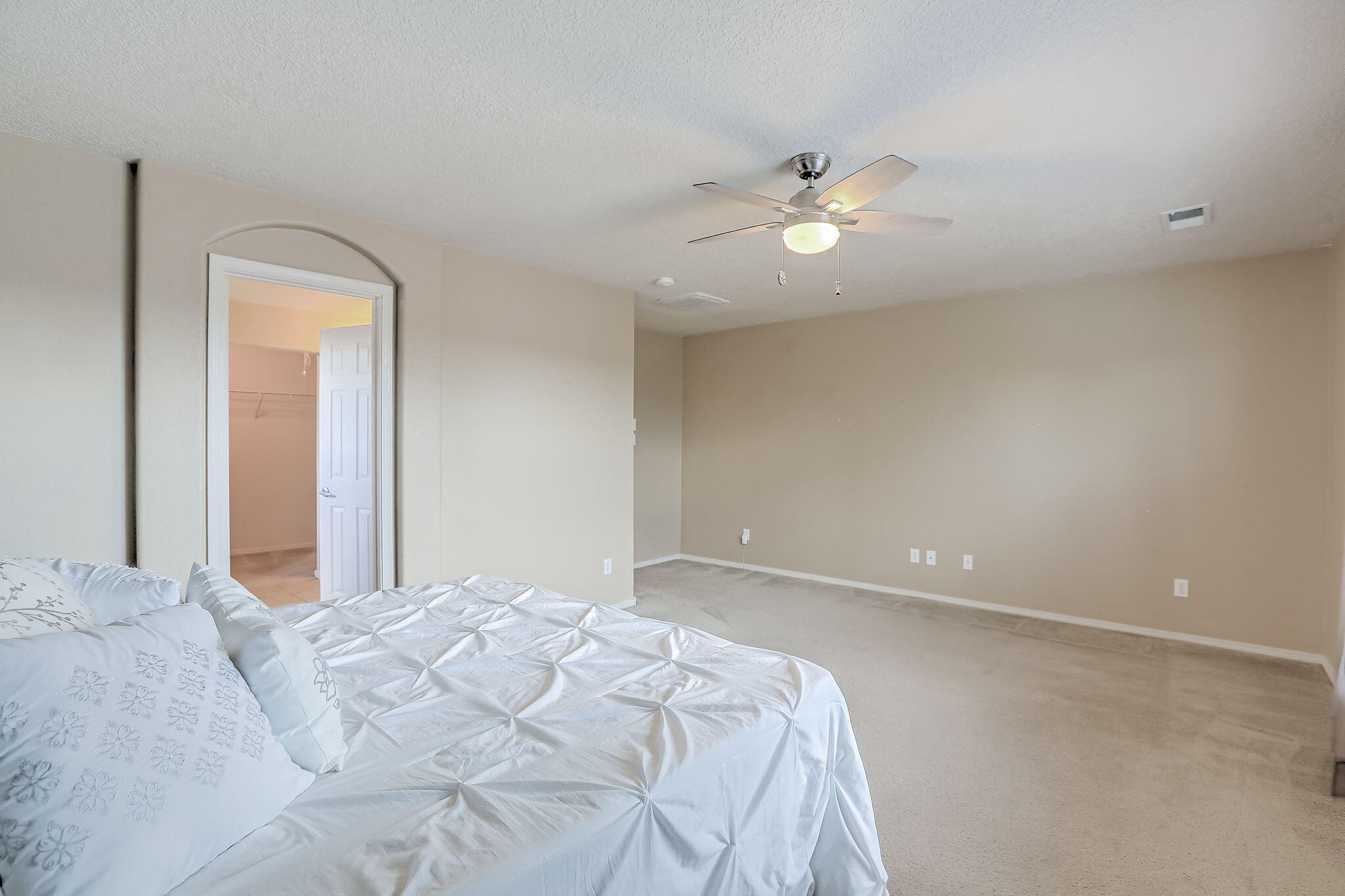 Photo 10 — 2831 Violeta Circle SE