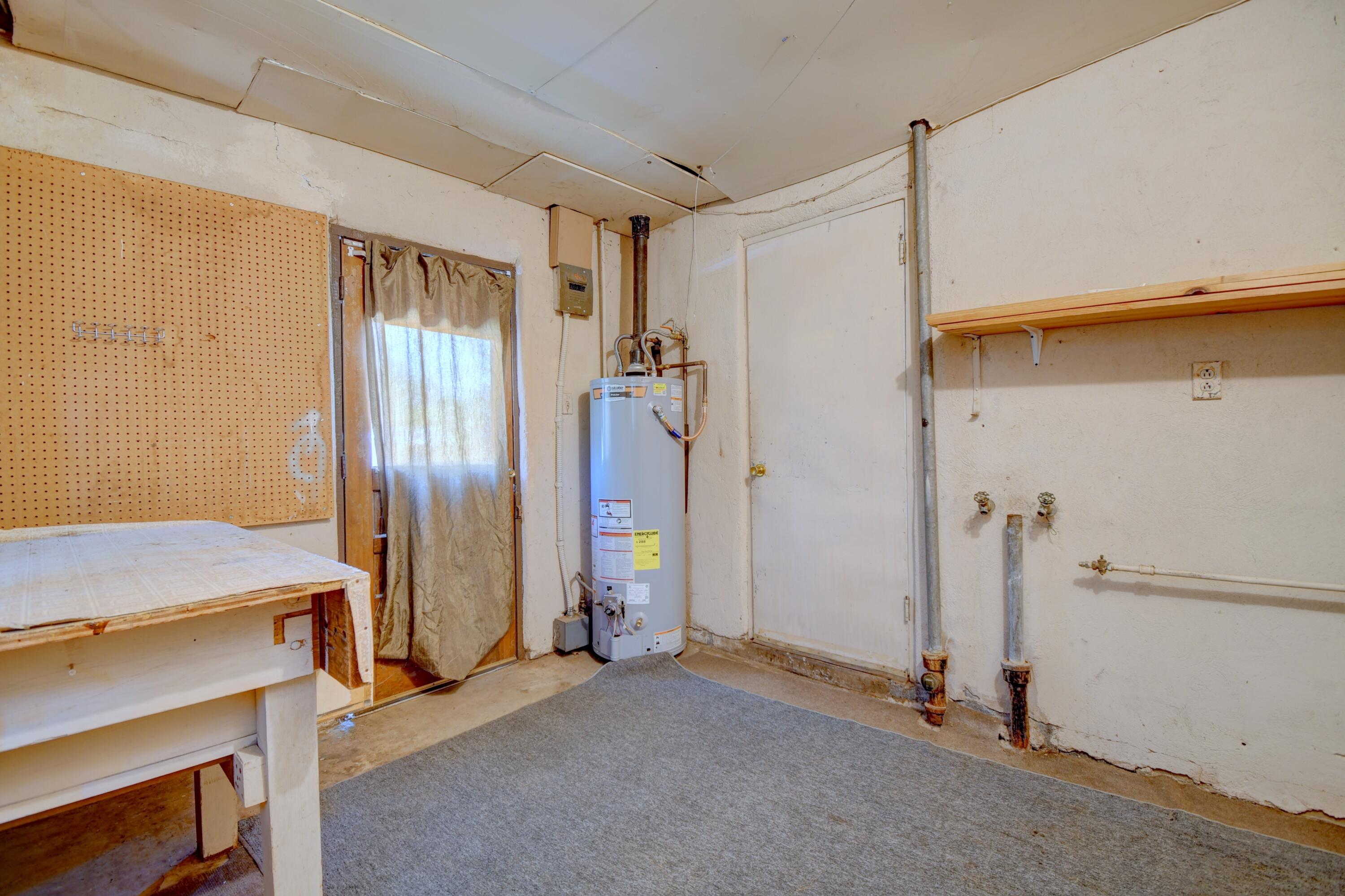 Photo 6 — 3401 Alvarado Drive NE