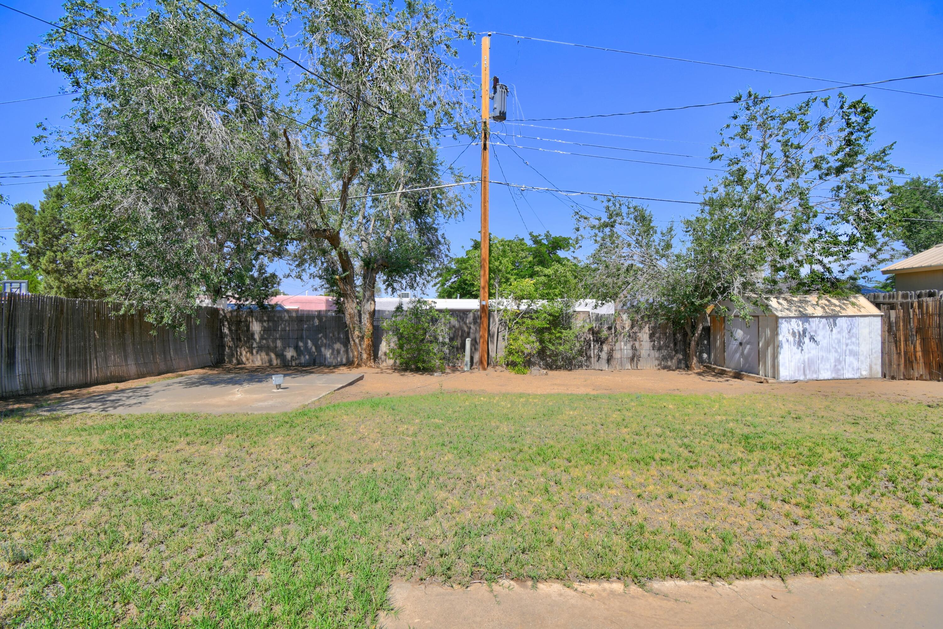Photo 4 — 3401 Alvarado Drive NE