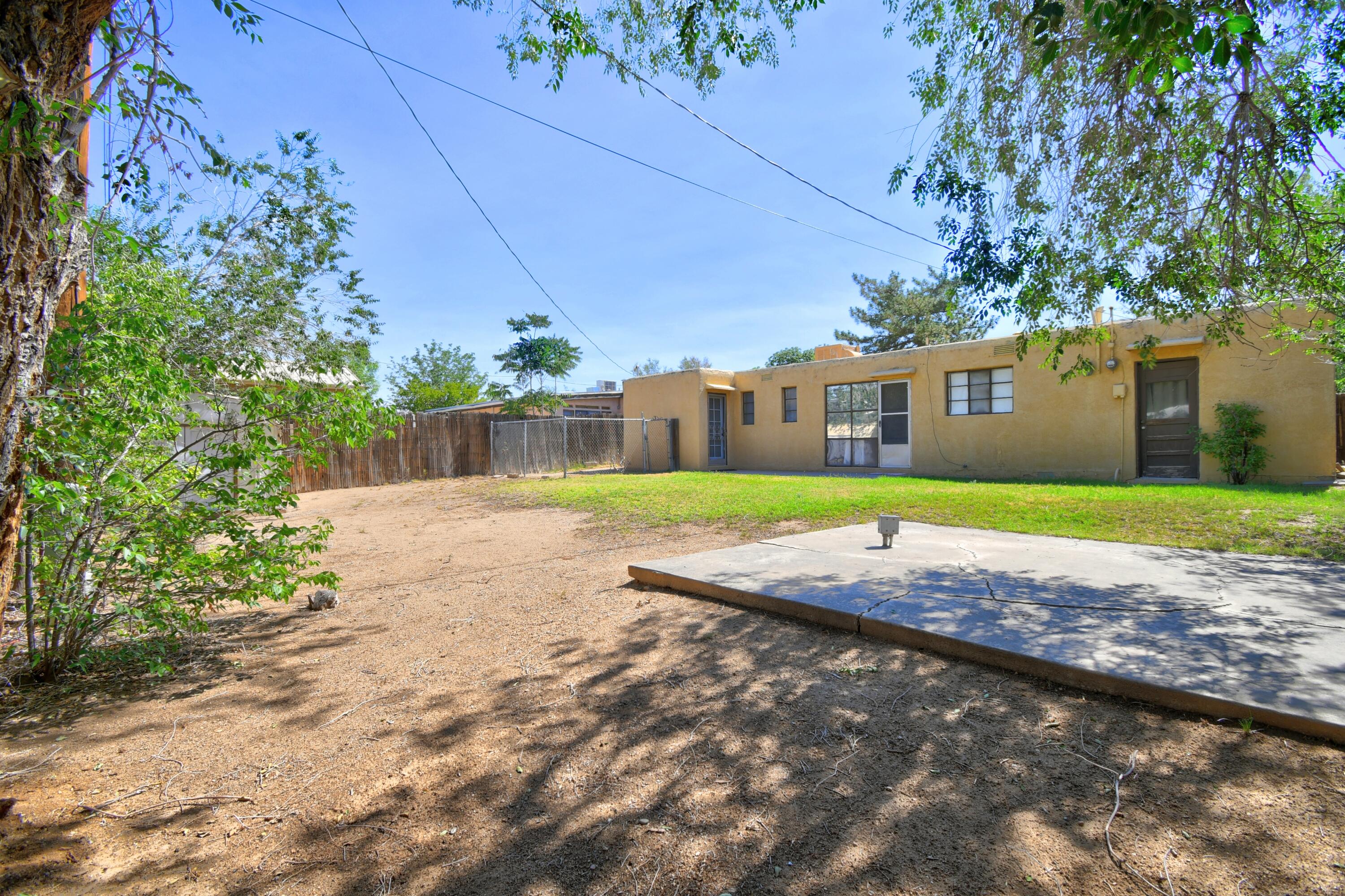 Photo 3 — 3401 Alvarado Drive NE