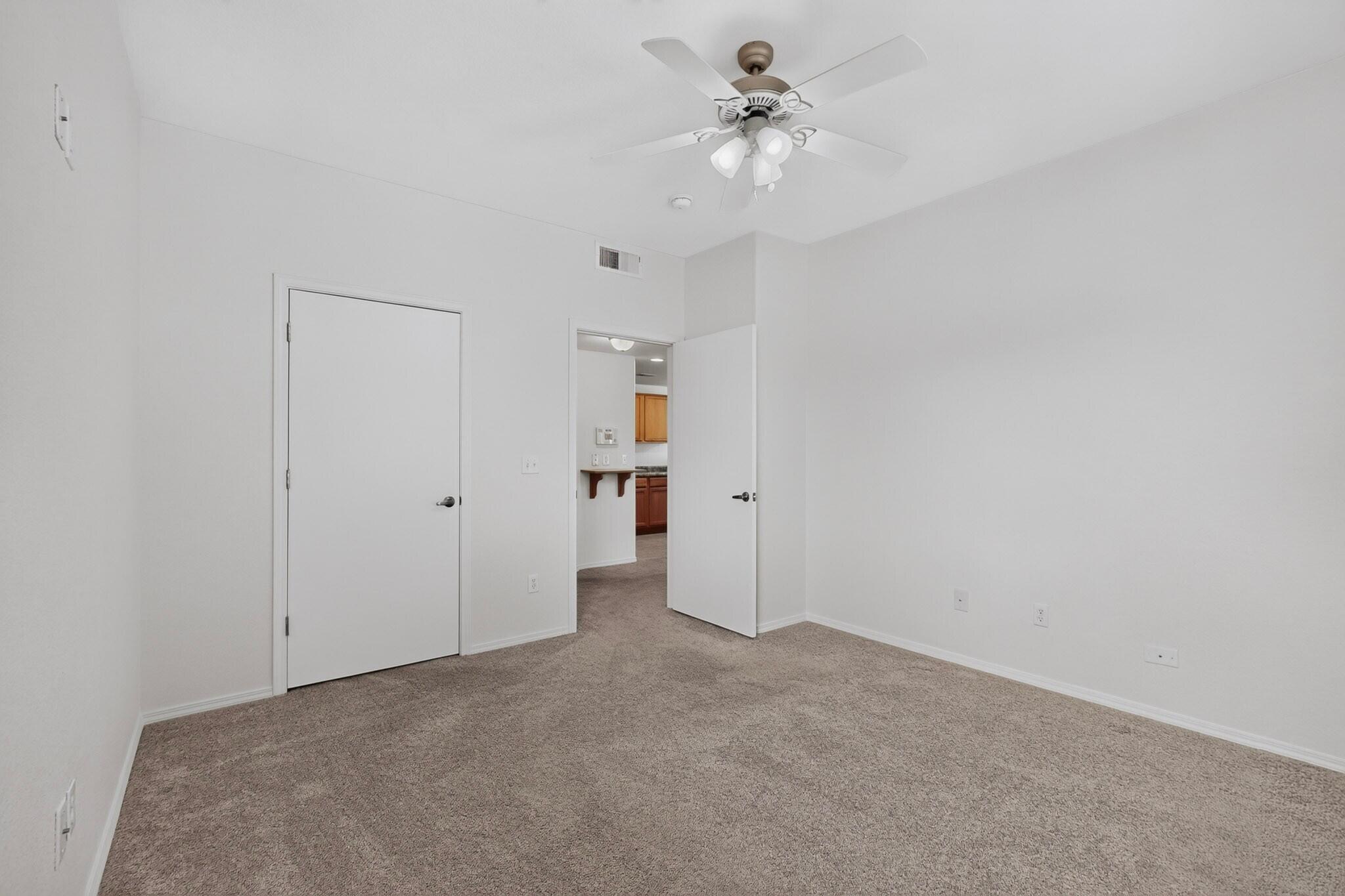 Photo 2 — 6800 Vista Del Norte Road NE # 826