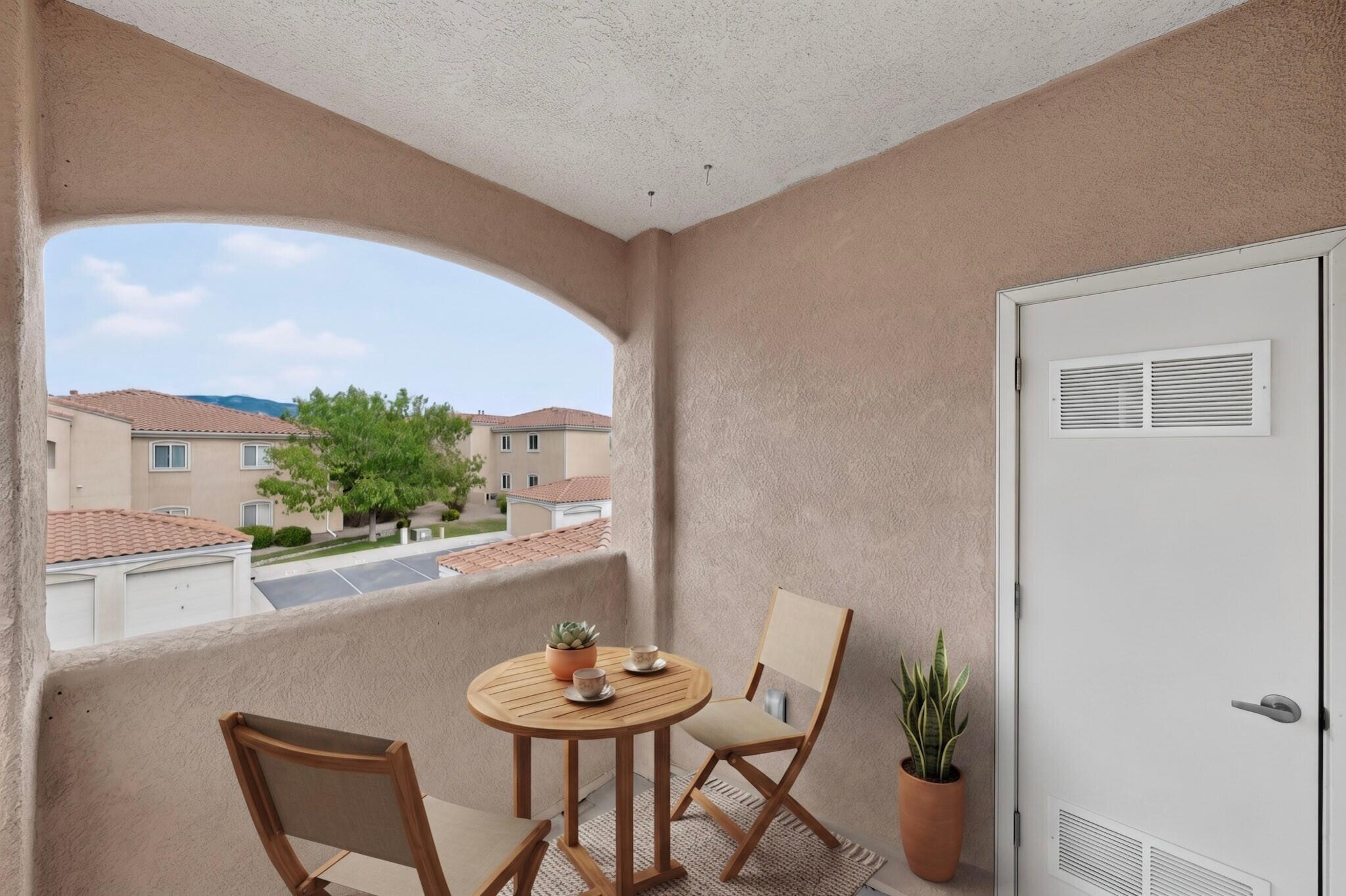 Photo 10 — 6800 Vista Del Norte Road NE # 826