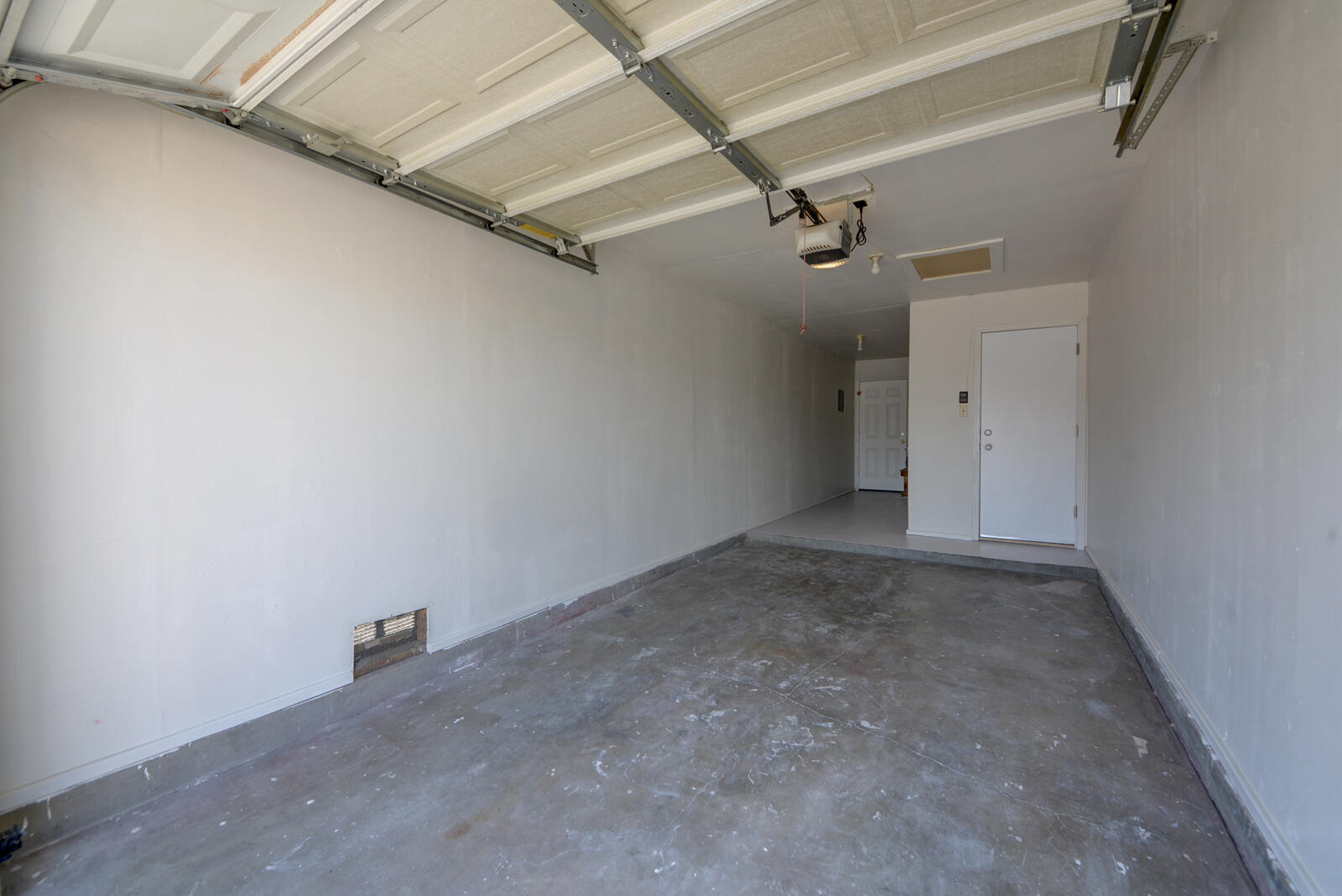 Photo 7 — 1444 Loma Hermosa Court NW