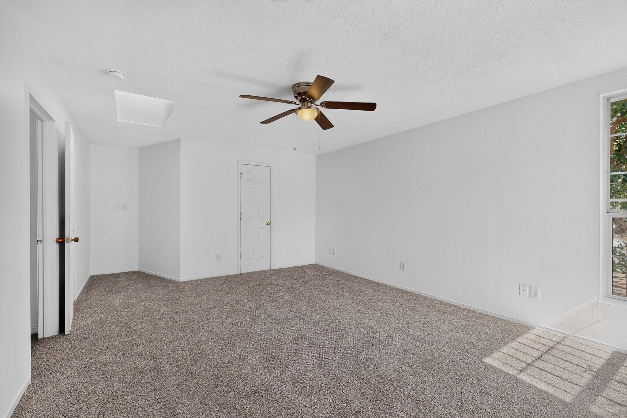Photo 3 — 915 Pacific Avenue SW