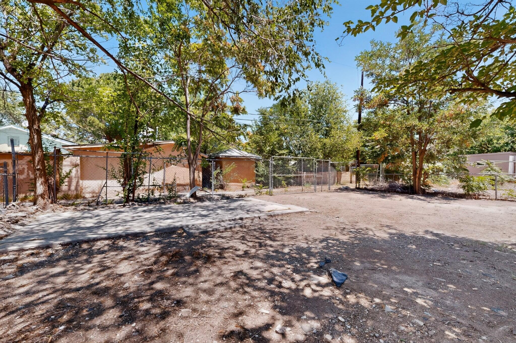 Photo 2 — 915 Pacific Avenue SW