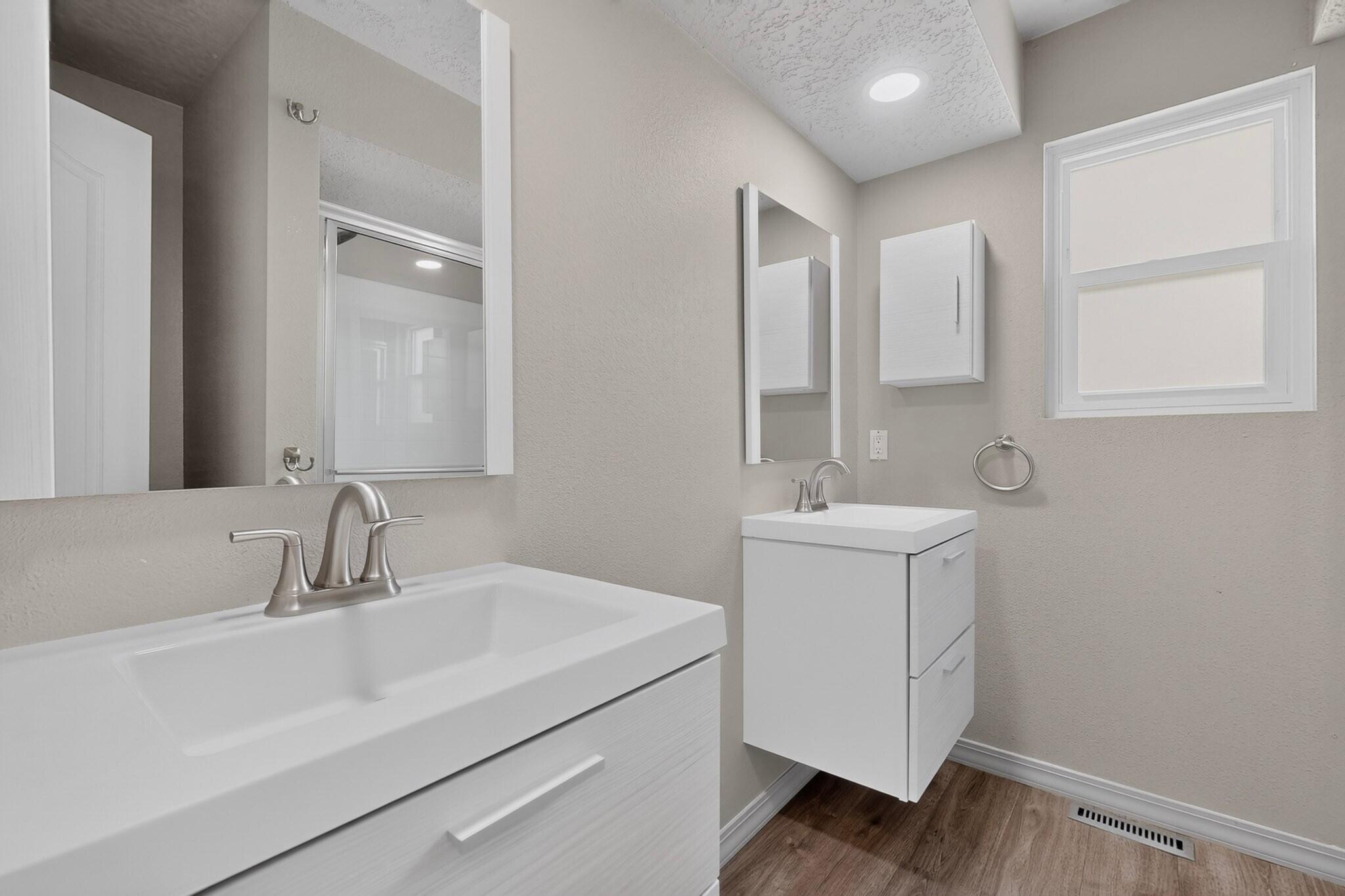 Photo 15 — 5416 Overlook Drive NE