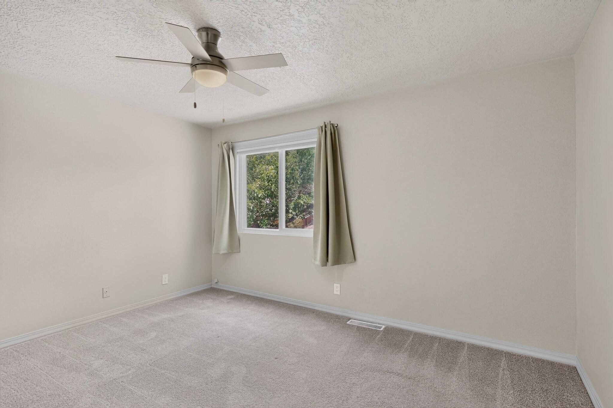 Photo 12 — 5416 Overlook Drive NE