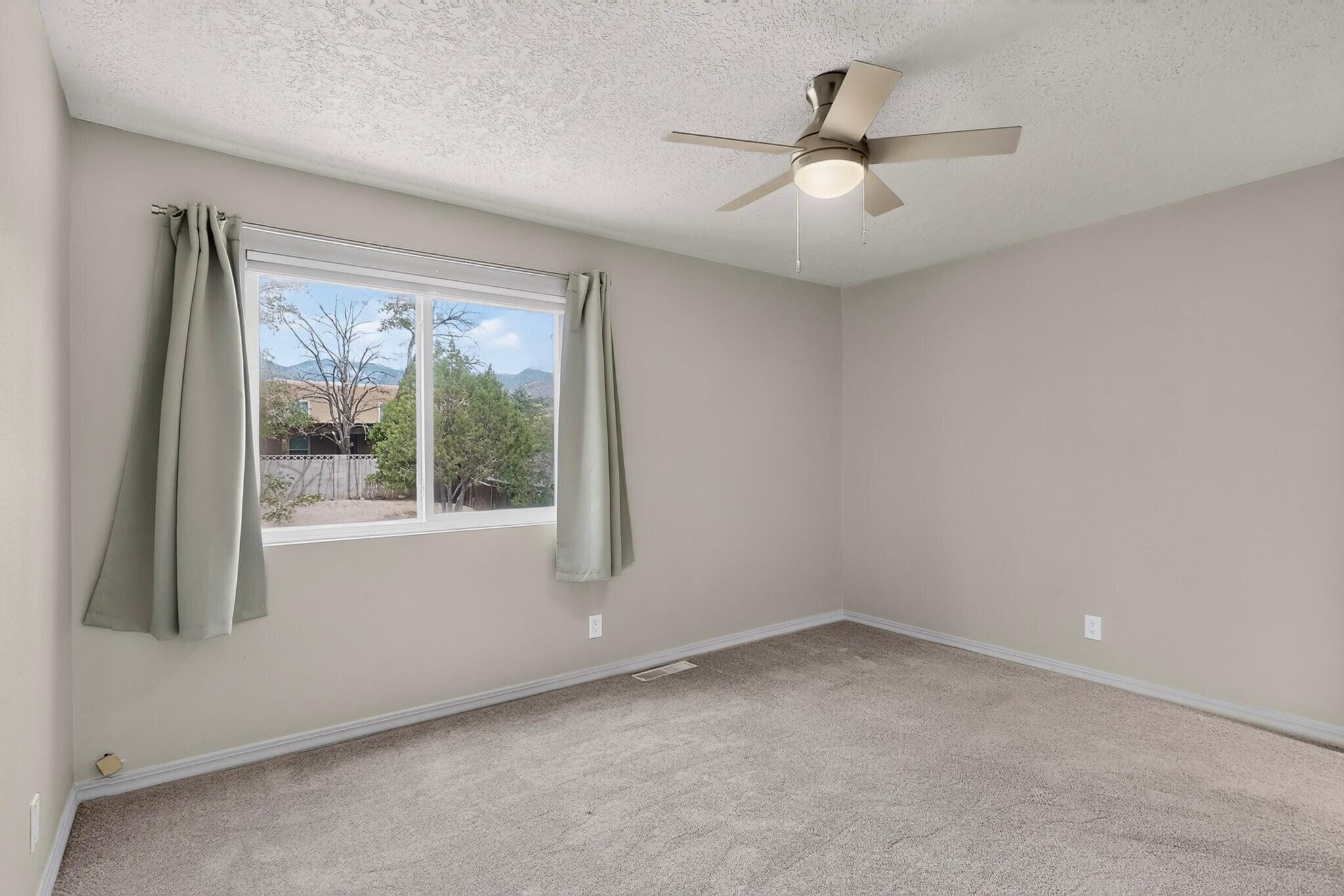 Photo 11 — 5416 Overlook Drive NE