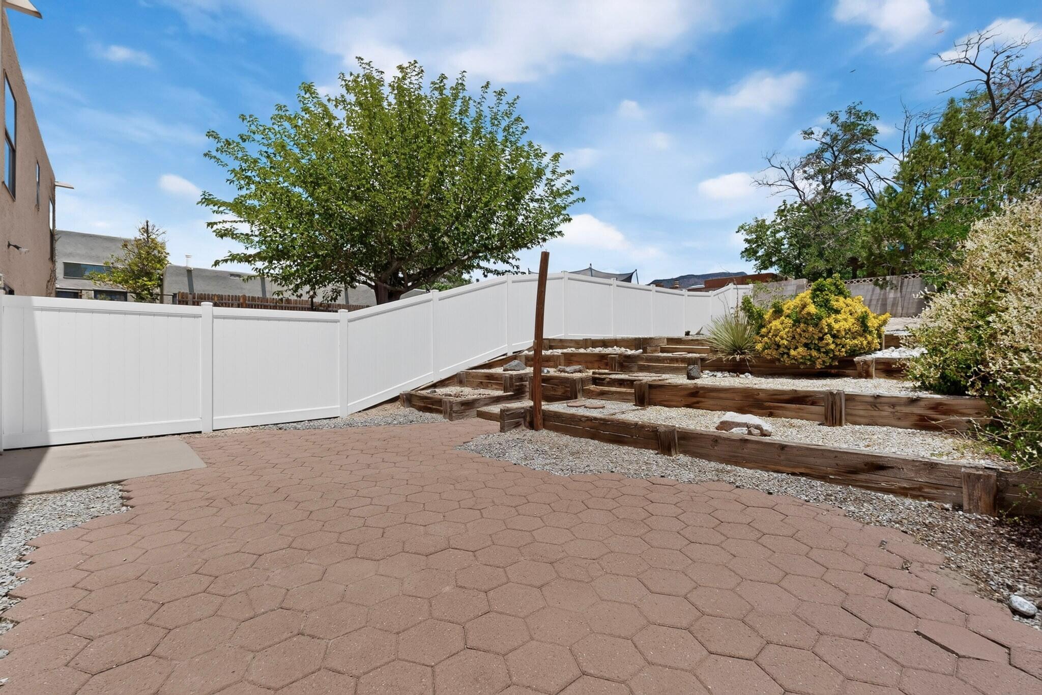 Photo 9 — 5416 Overlook Drive NE