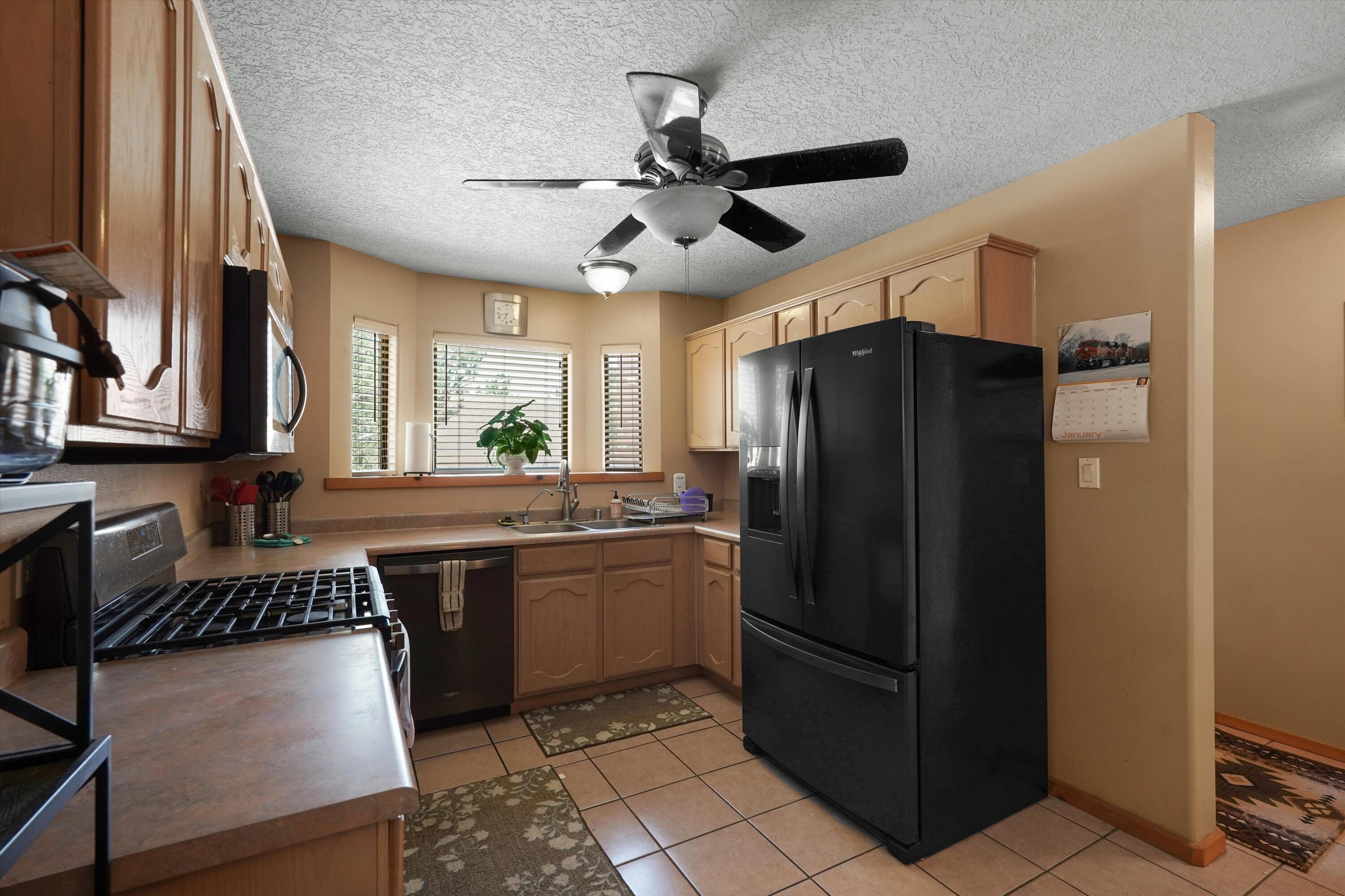 Photo 19 — 6128 Nassif Court NW