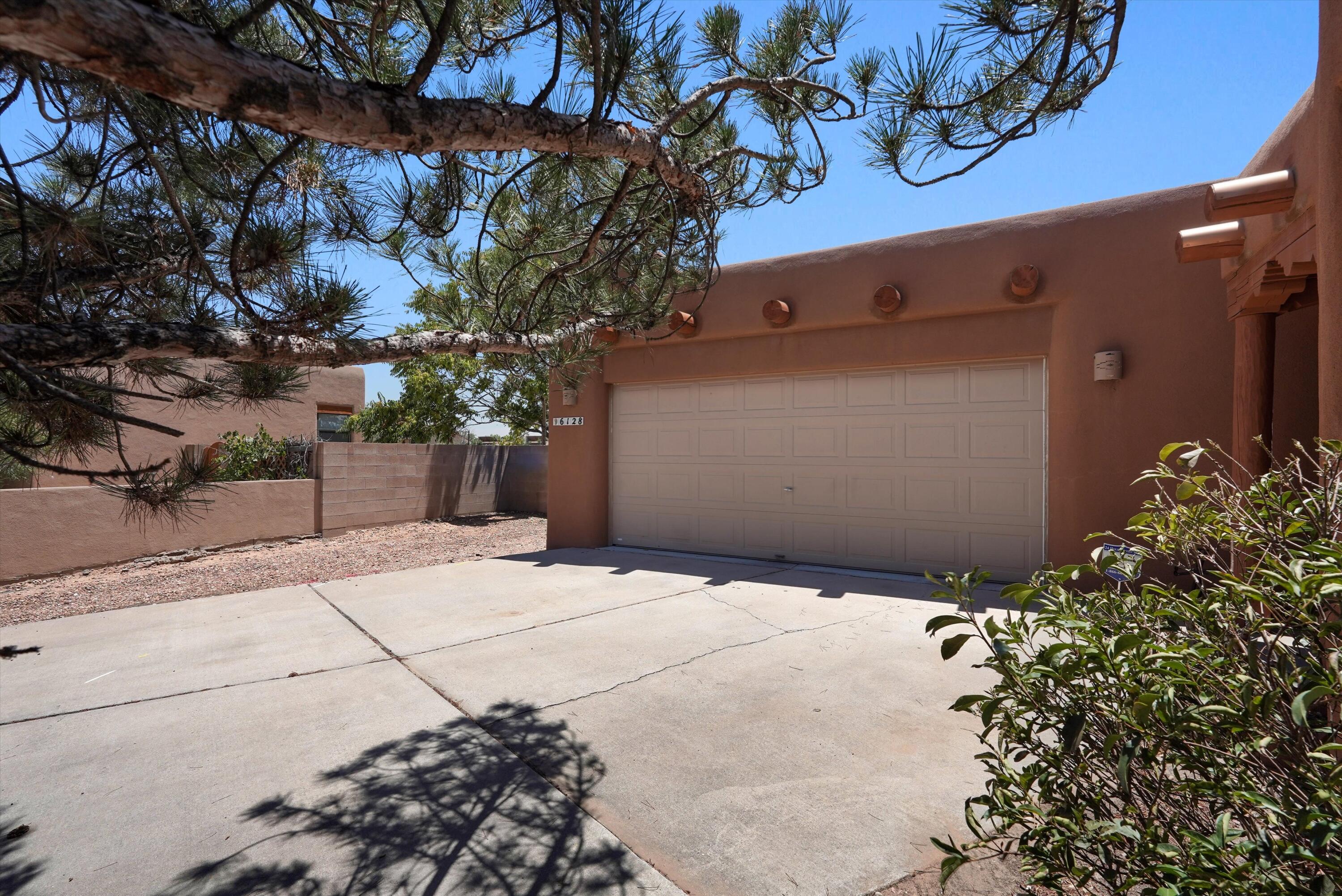 Photo 3 — 6128 Nassif Court NW