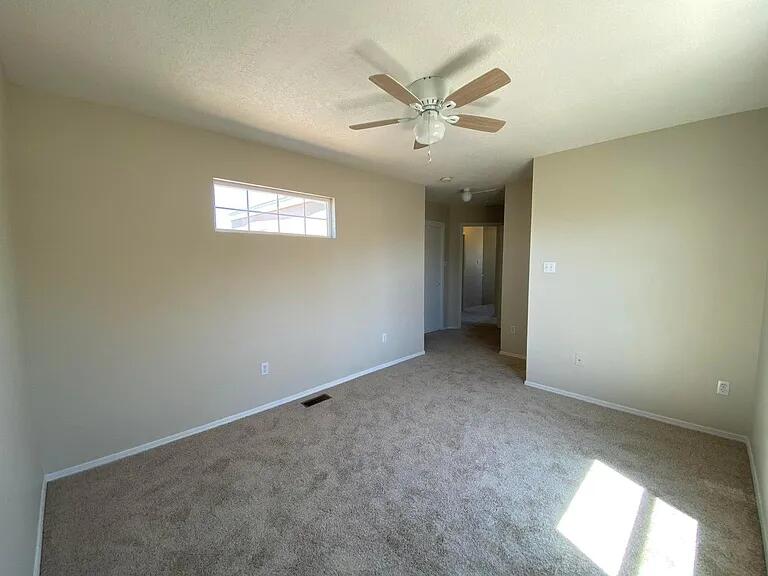 Photo 18 — 10728 Miera Drive NW