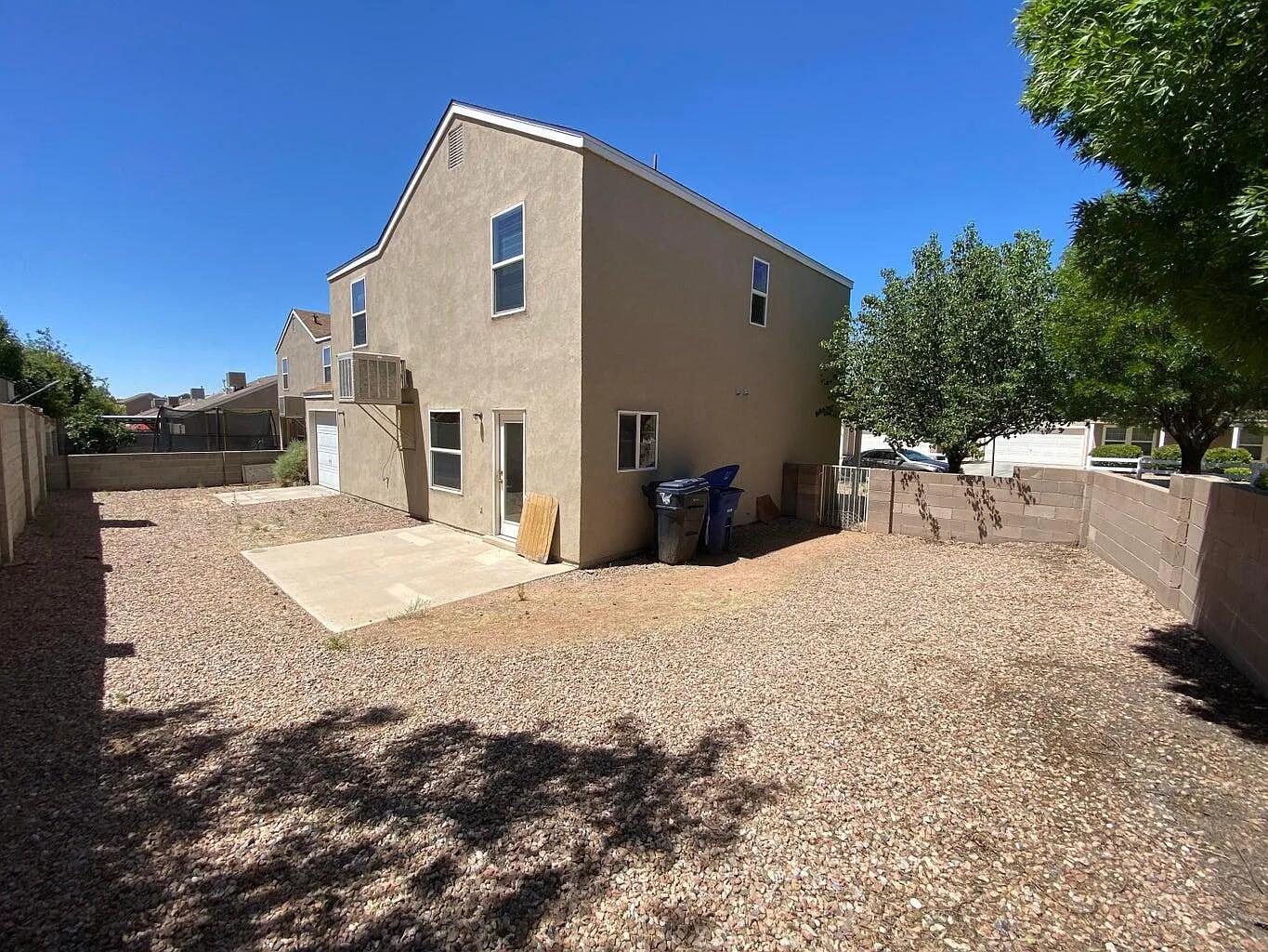 Photo 8 — 10728 Miera Drive NW