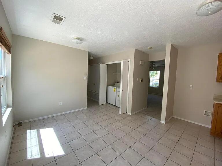 Photo 15 — 10728 Miera Drive NW